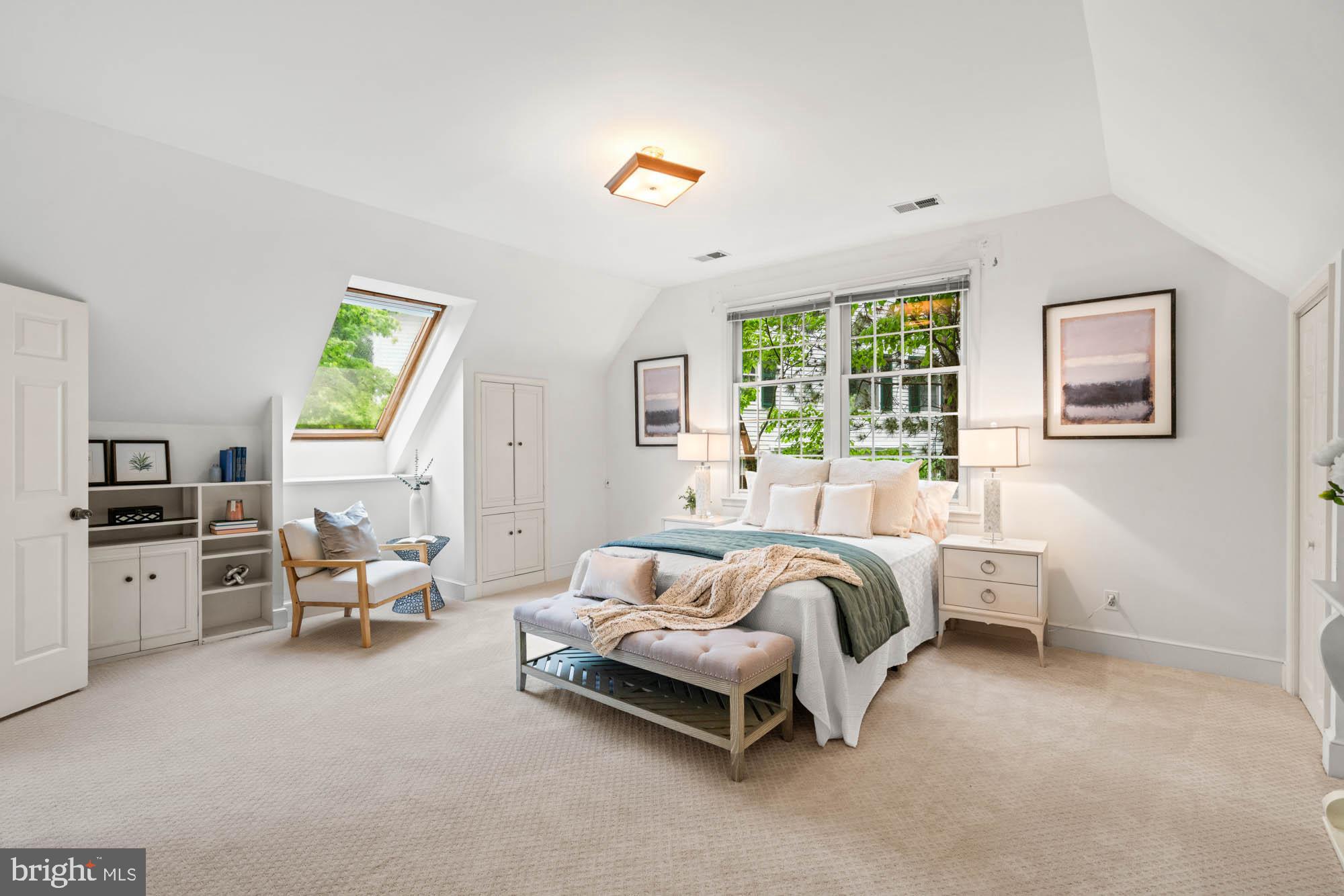 CHEVY CHASE VILLAGE - Residential