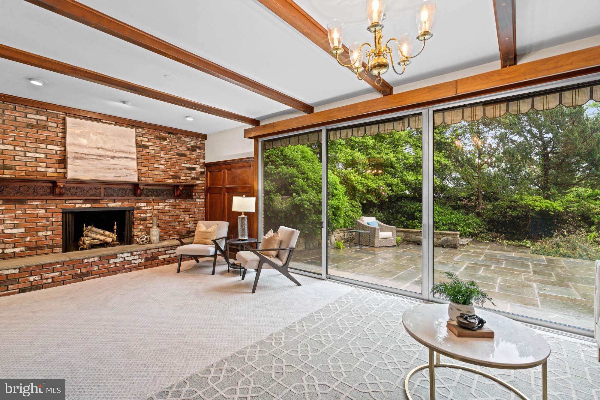 CHEVY CHASE VILLAGE - Residential