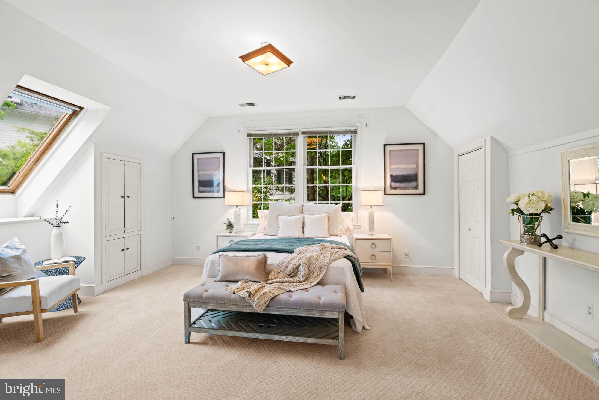 CHEVY CHASE VILLAGE - Residential