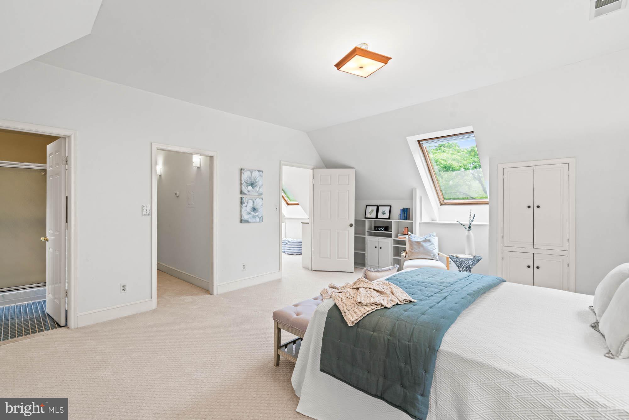 CHEVY CHASE VILLAGE - Residential