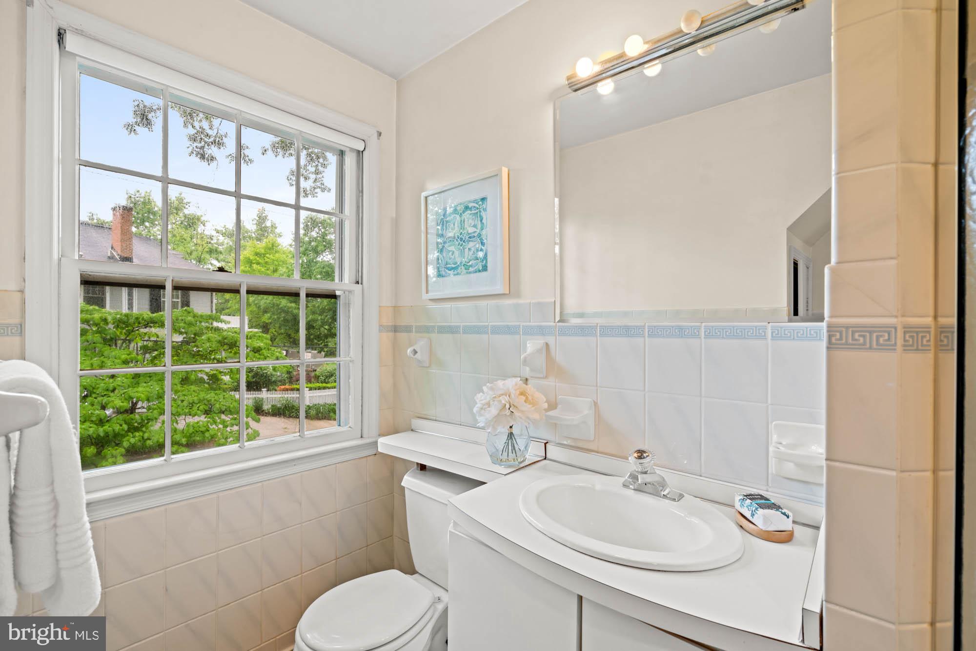 CHEVY CHASE VILLAGE - Residential