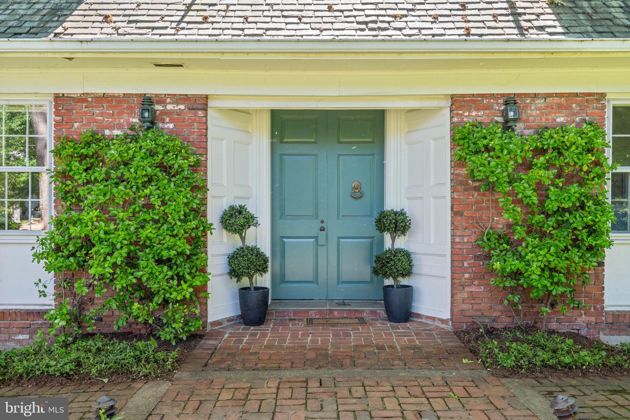 CHEVY CHASE VILLAGE - Residential