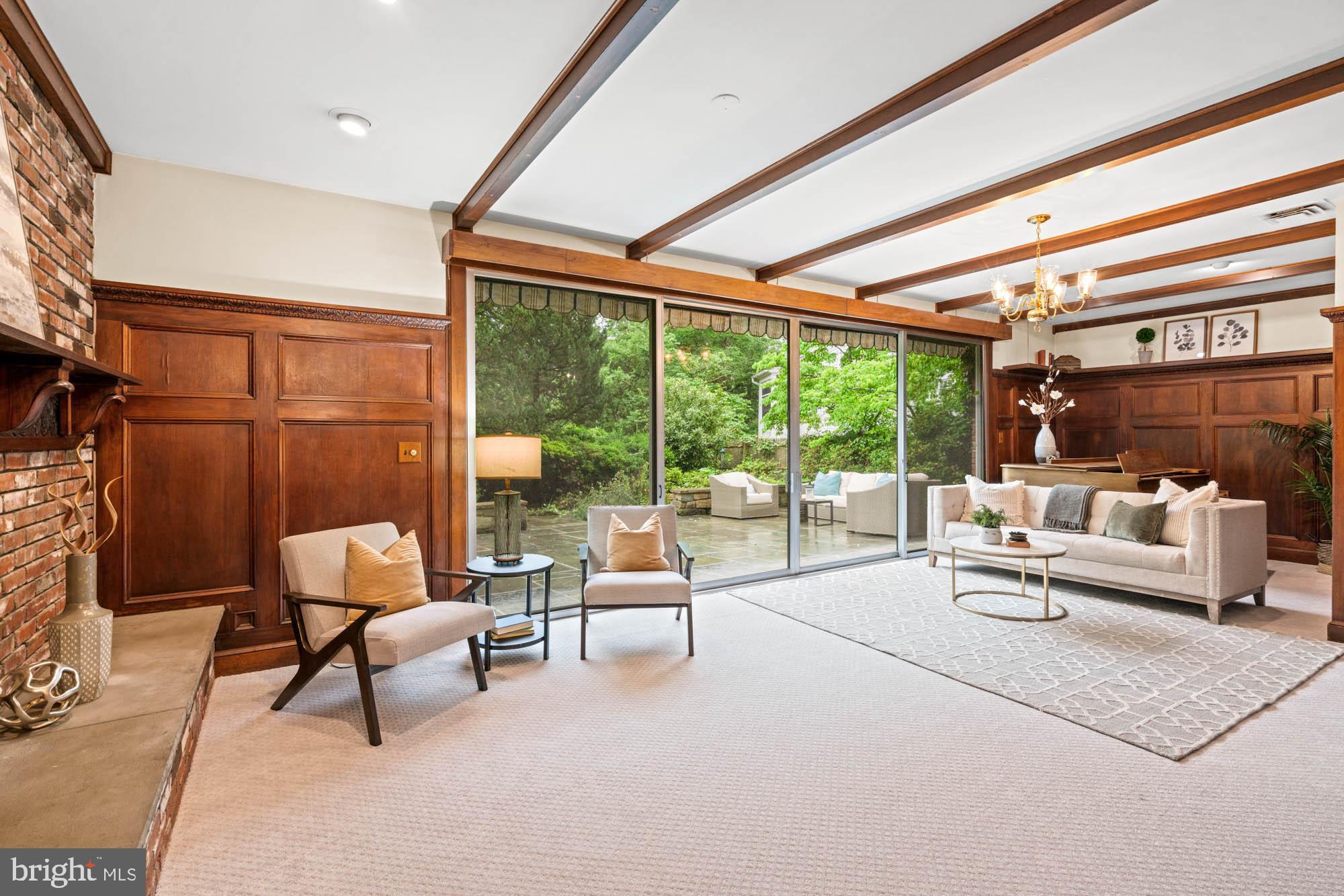 CHEVY CHASE VILLAGE - Residential