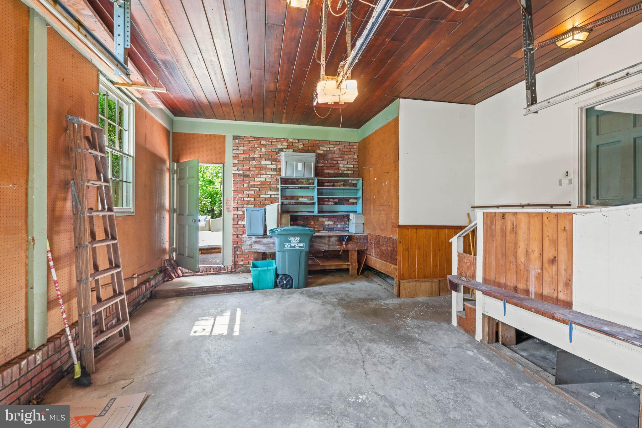 CHEVY CHASE VILLAGE - Residential