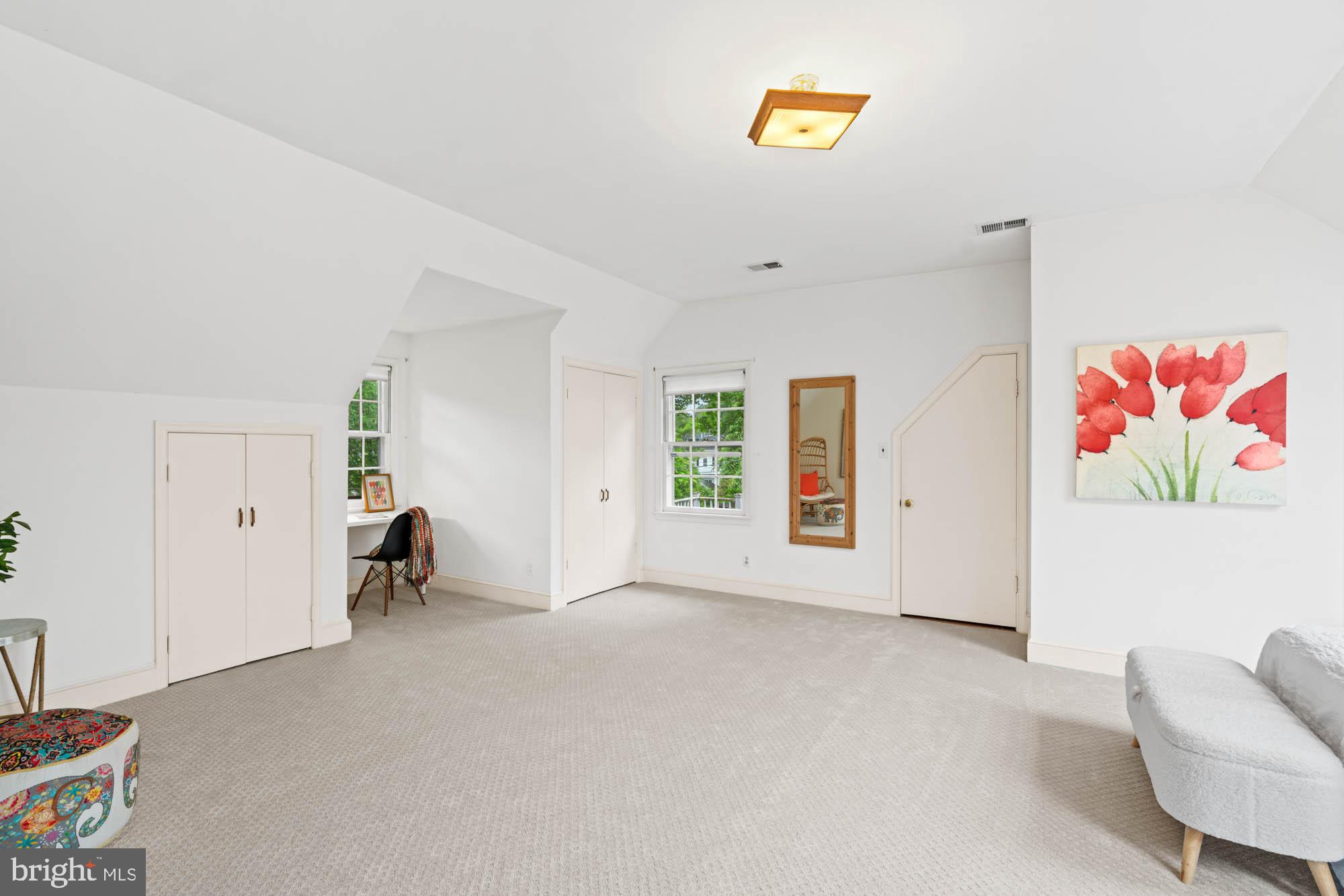 CHEVY CHASE VILLAGE - Residential