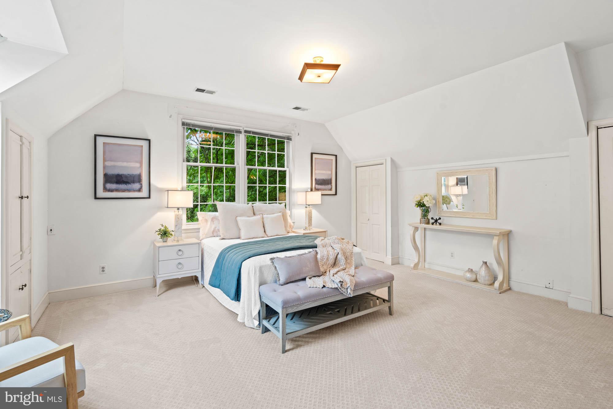 CHEVY CHASE VILLAGE - Residential