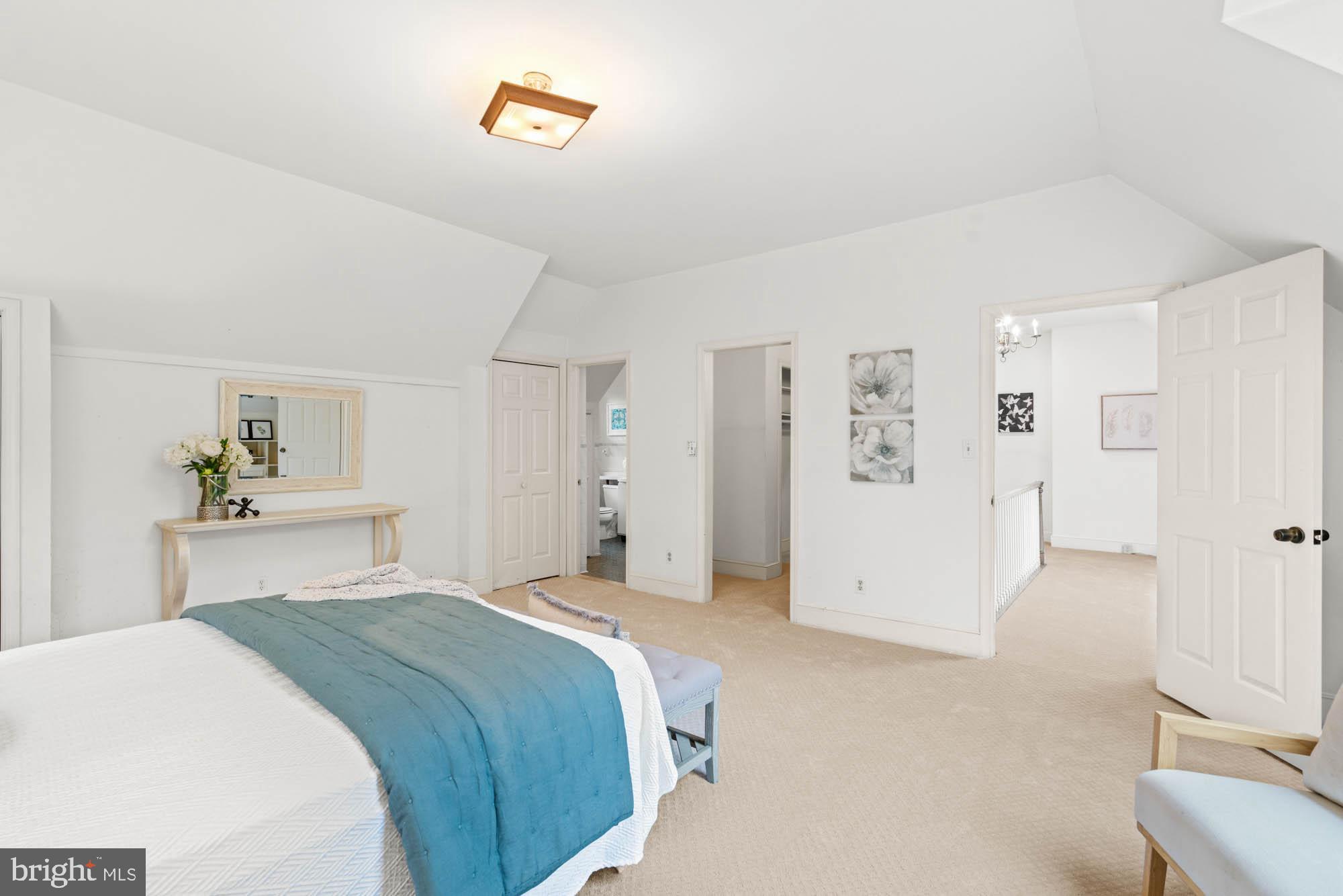 CHEVY CHASE VILLAGE - Residential