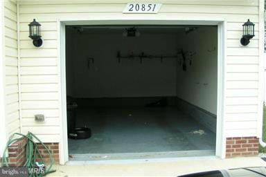 CECIL'S MILL - Residential Lease