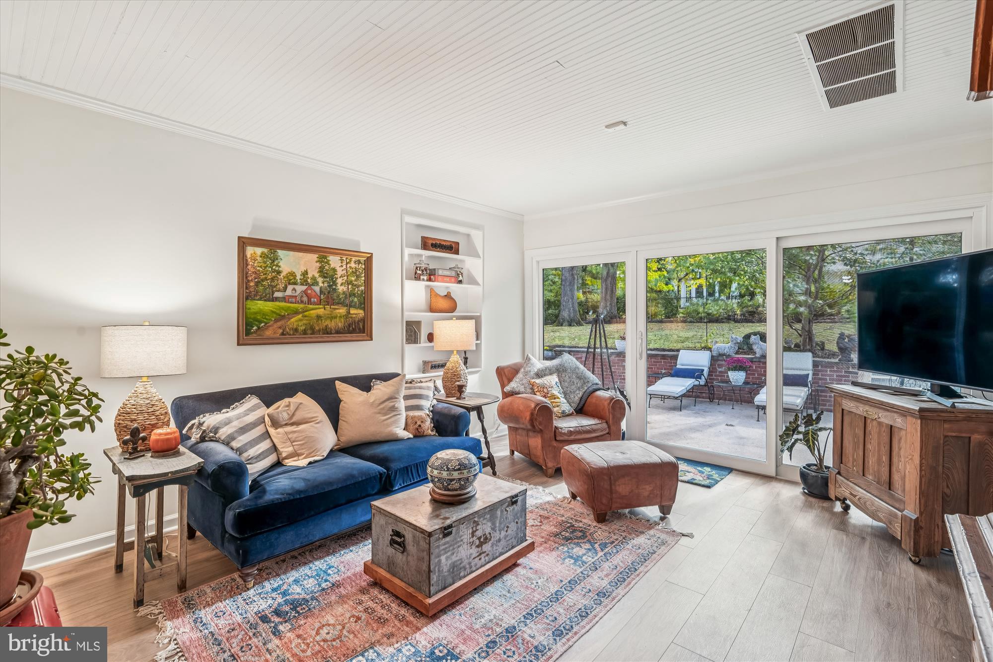 HILLANDALE - Residential