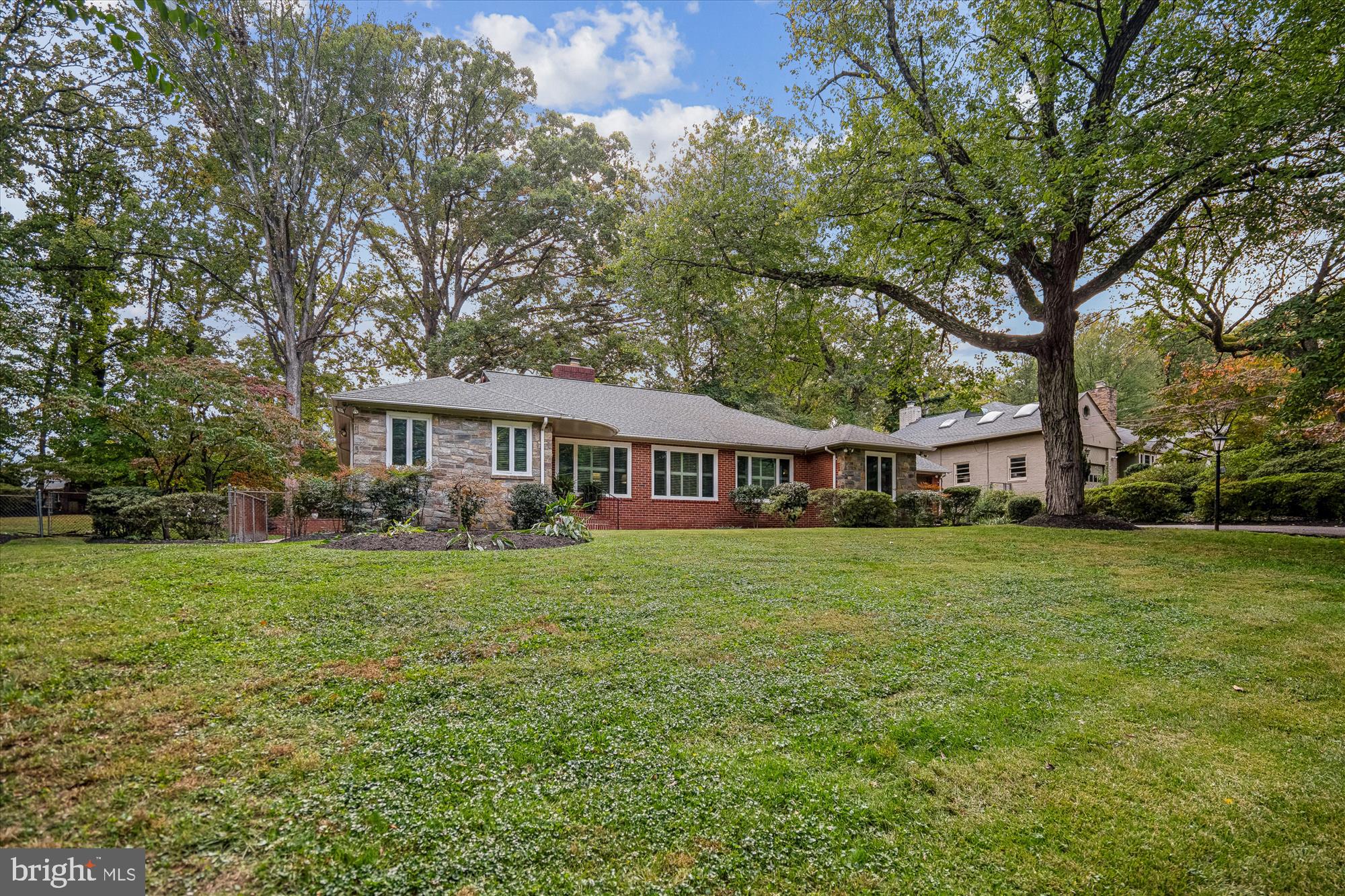 HILLANDALE - Residential