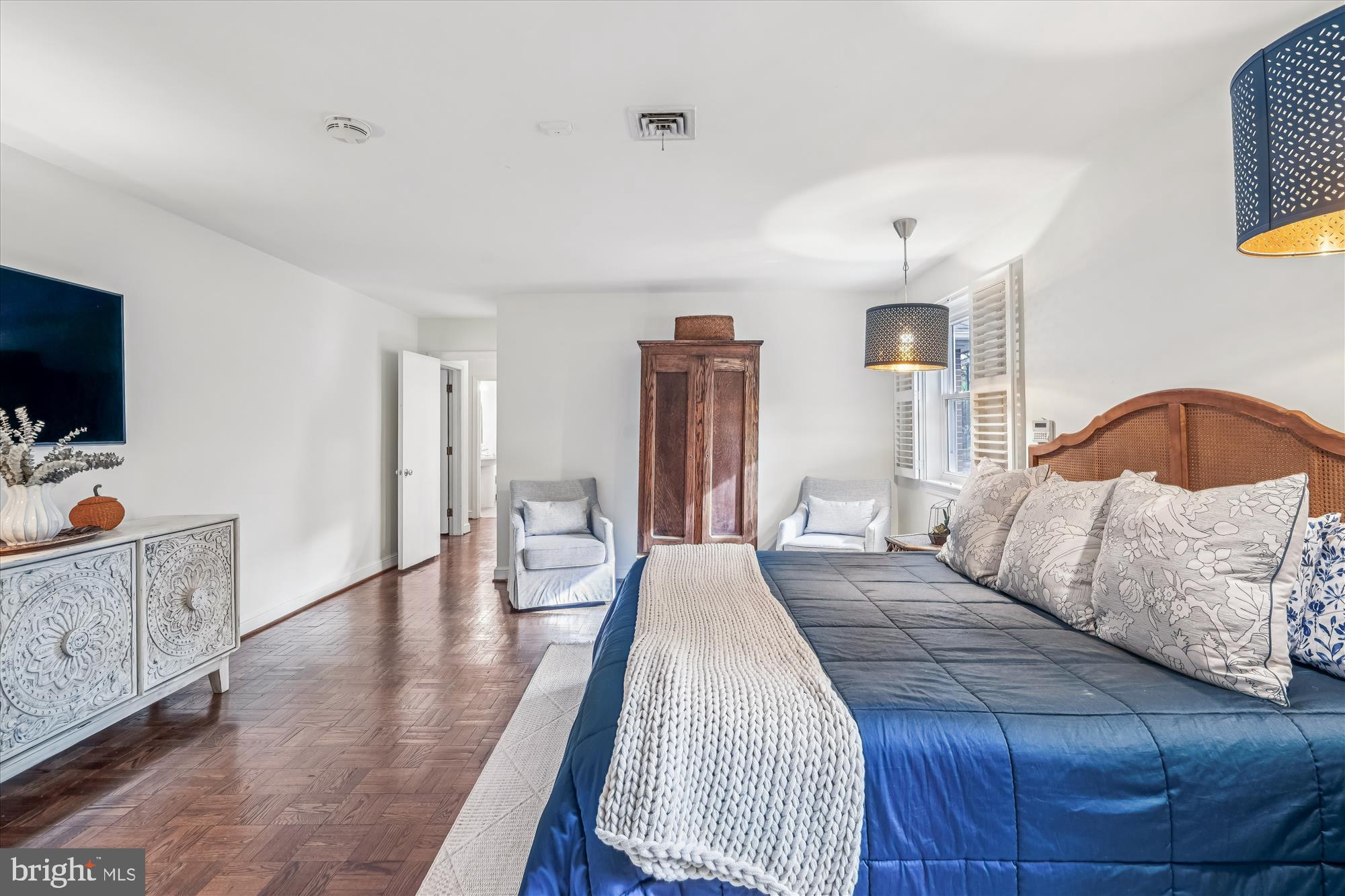 HILLANDALE - Residential