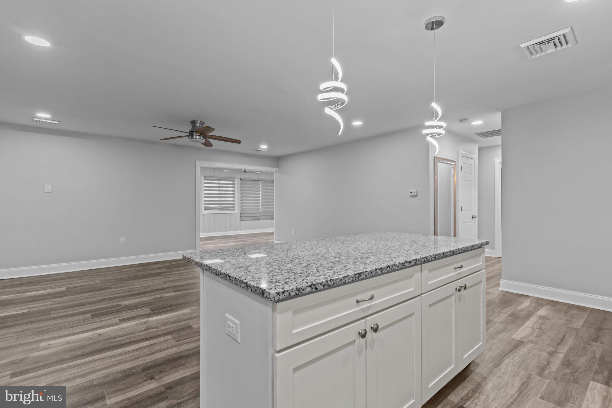 THORNRIDGE - Residential