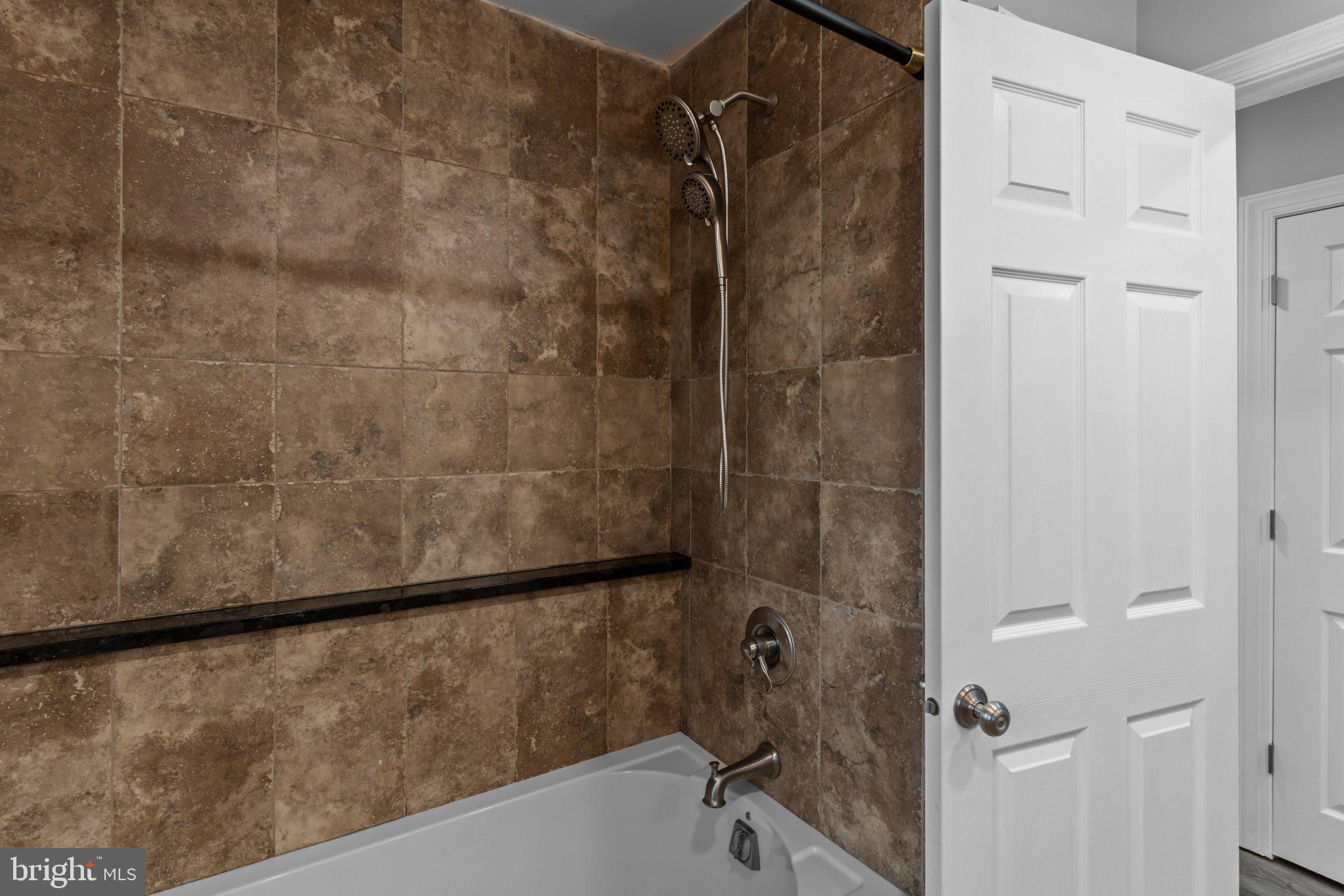 THORNRIDGE - Residential