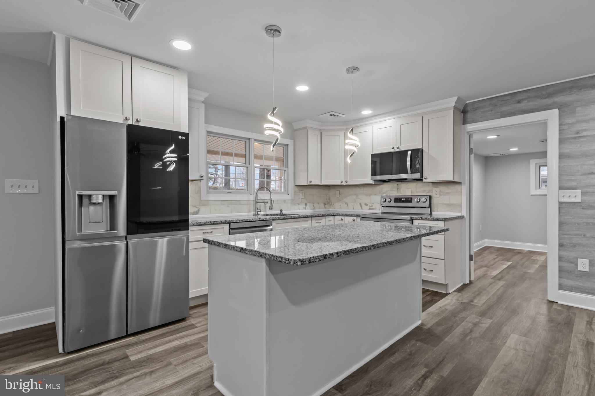 THORNRIDGE - Residential