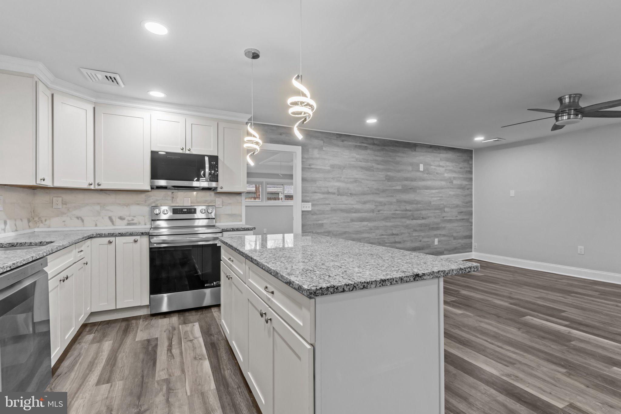 THORNRIDGE - Residential