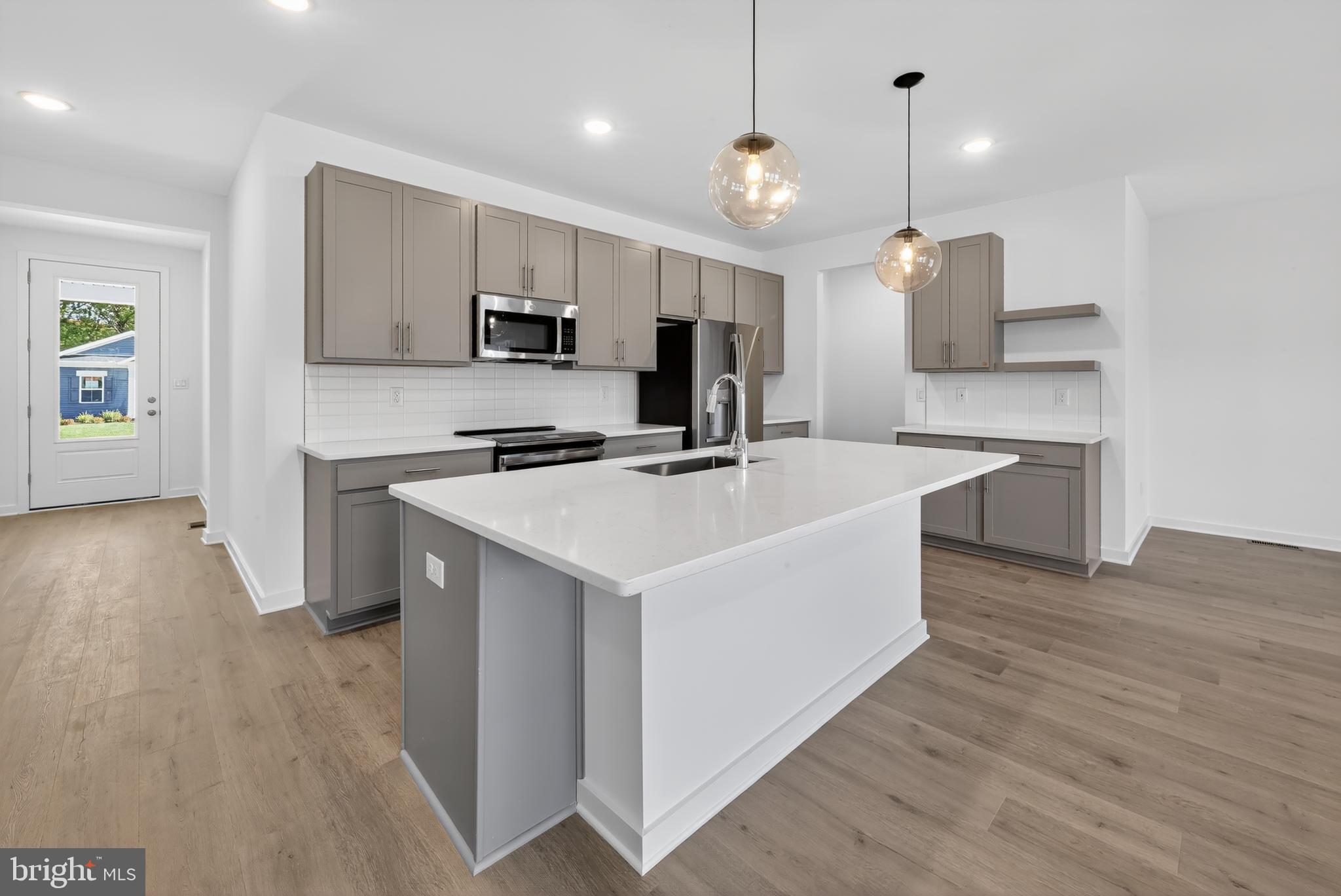 15017 BOATSWAIN AVENUE