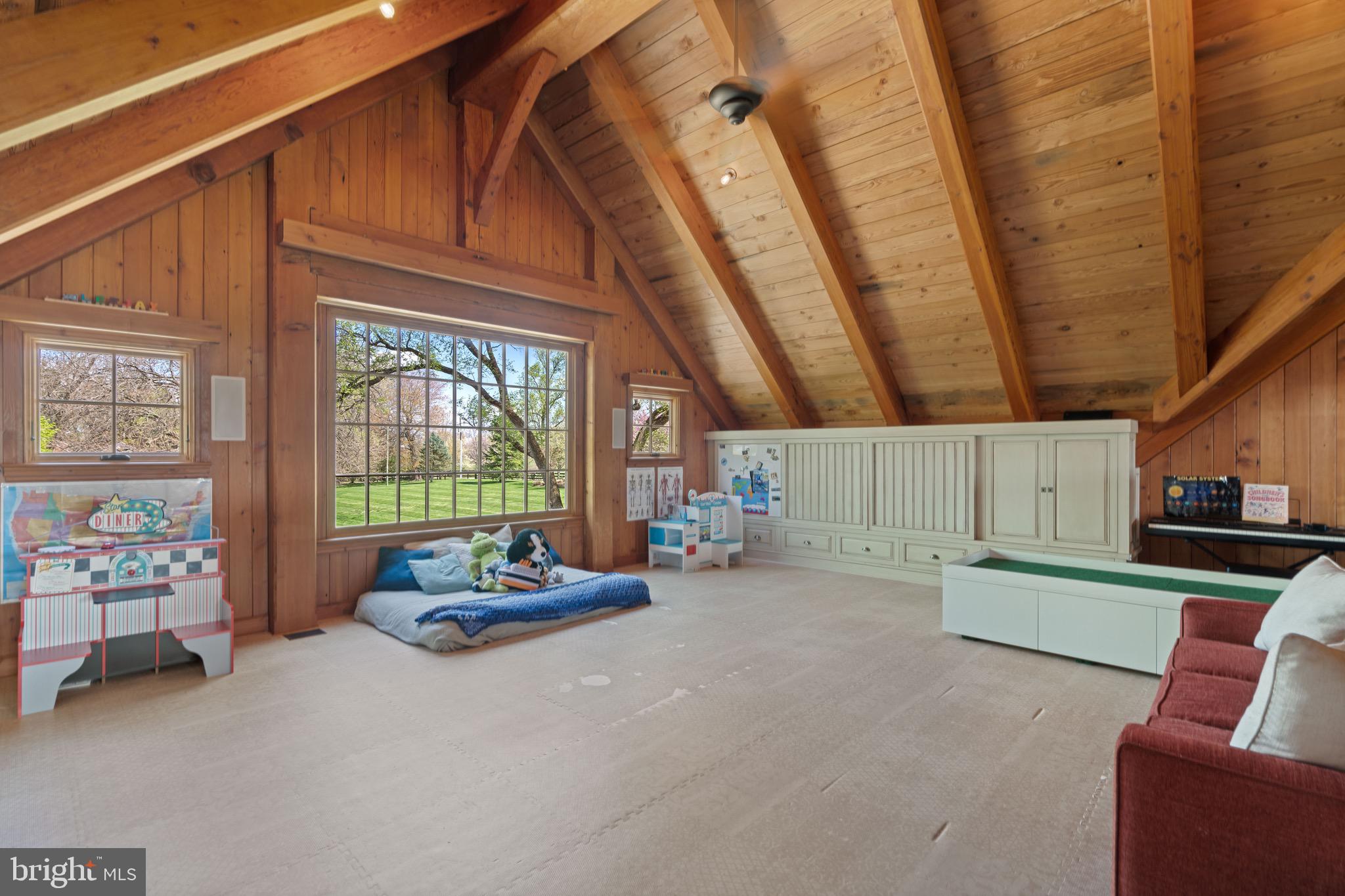 HEDGELAND - Residential