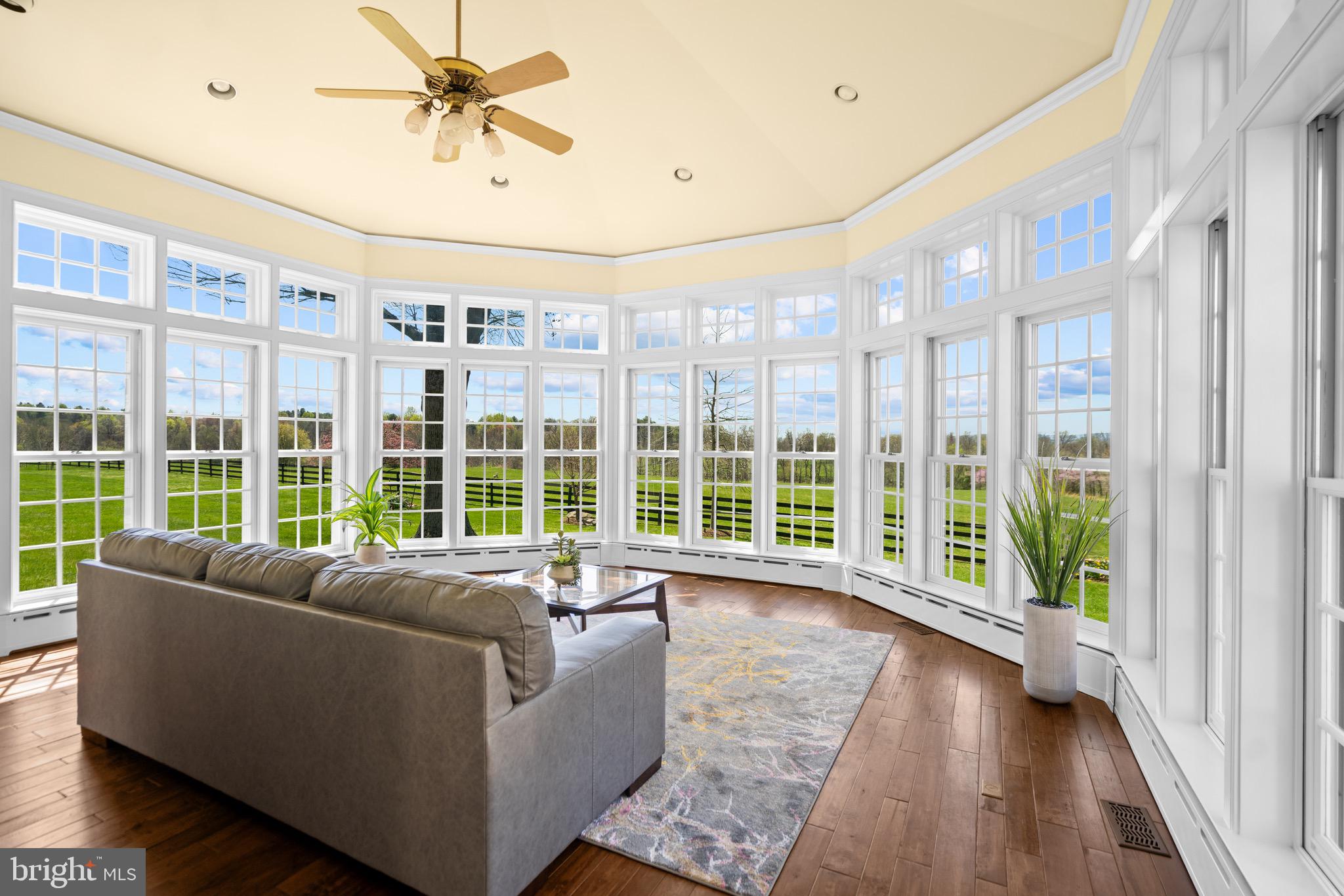 HEDGELAND - Residential