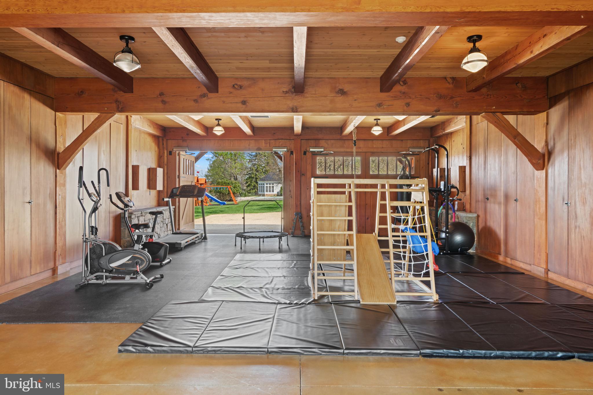 HEDGELAND - Residential