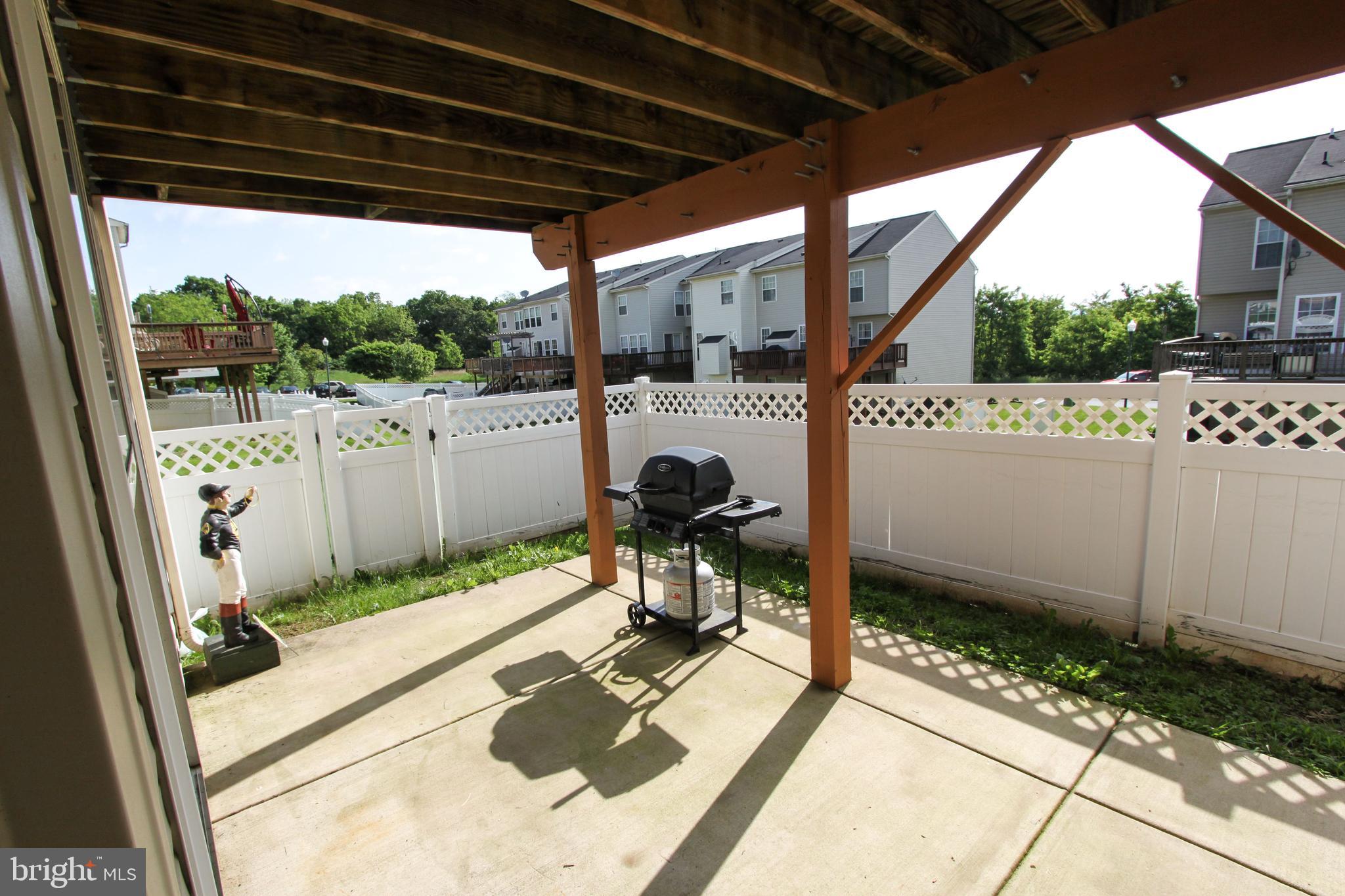 LAKELAND PLACE - Residential Lease