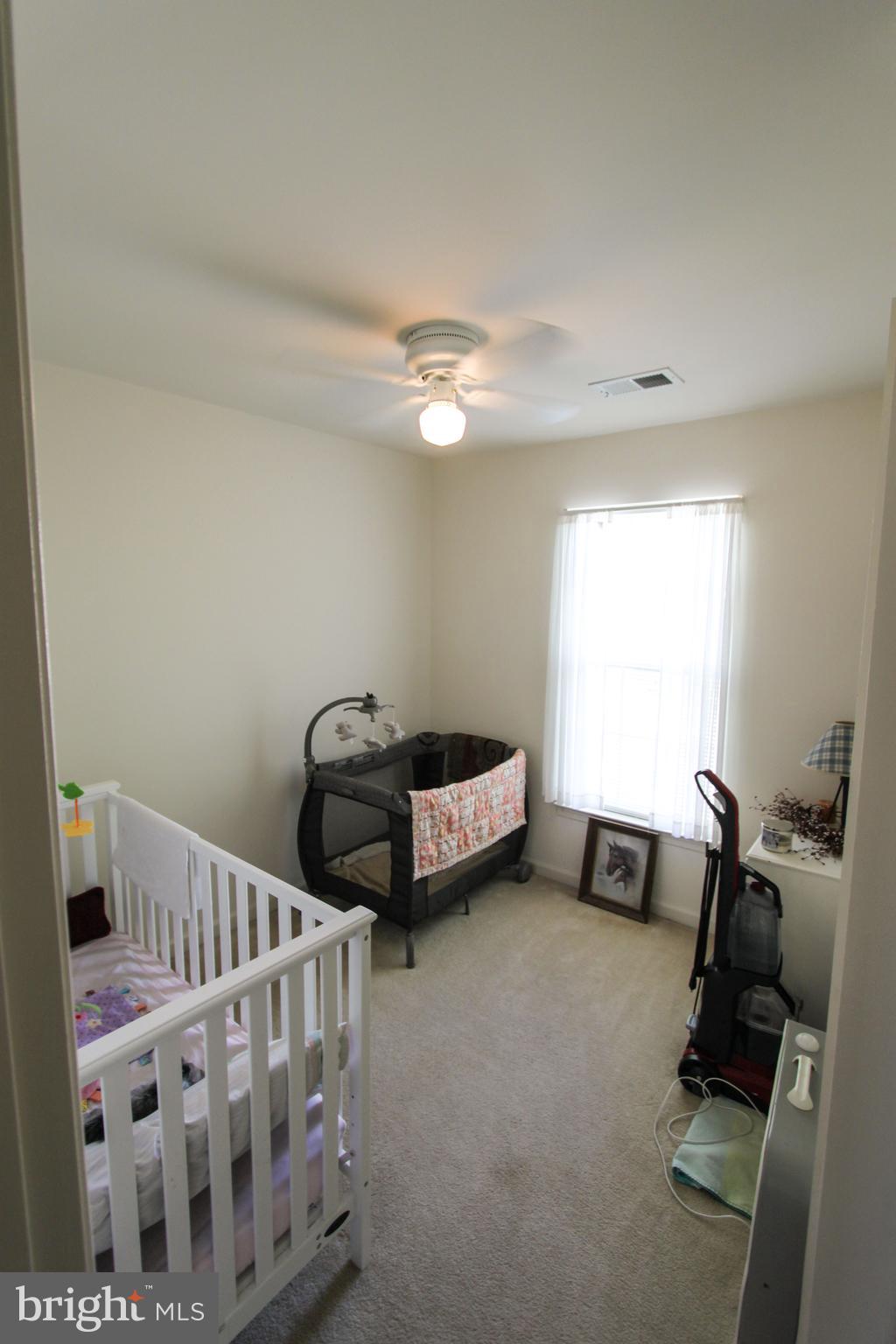 LAKELAND PLACE - Residential Lease