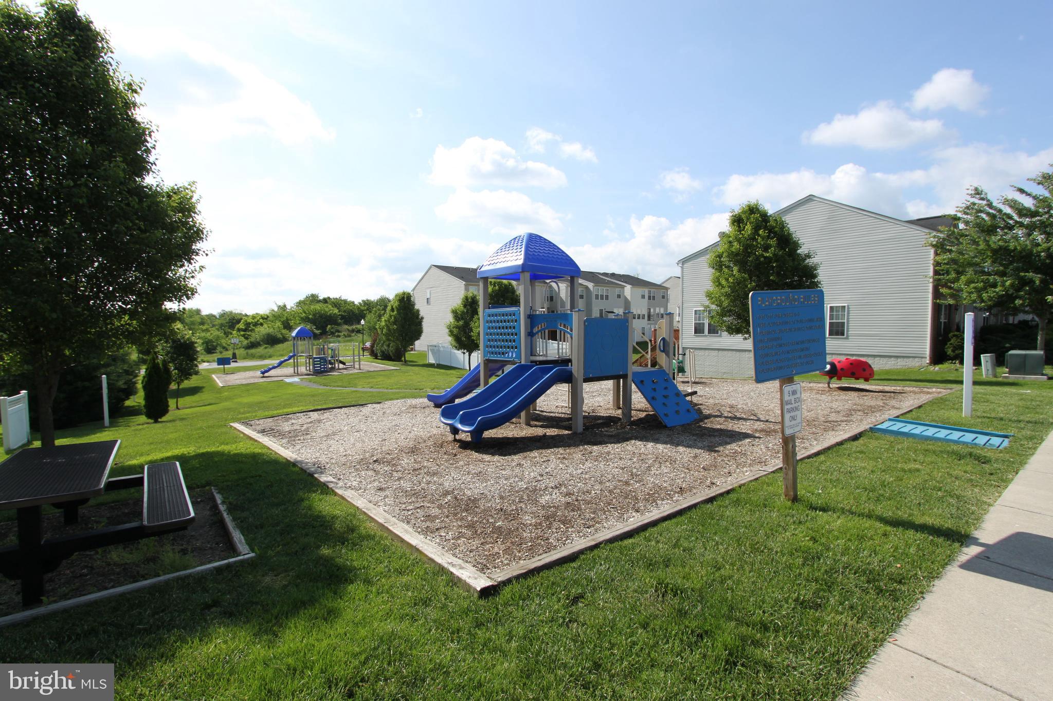 LAKELAND PLACE - Residential Lease