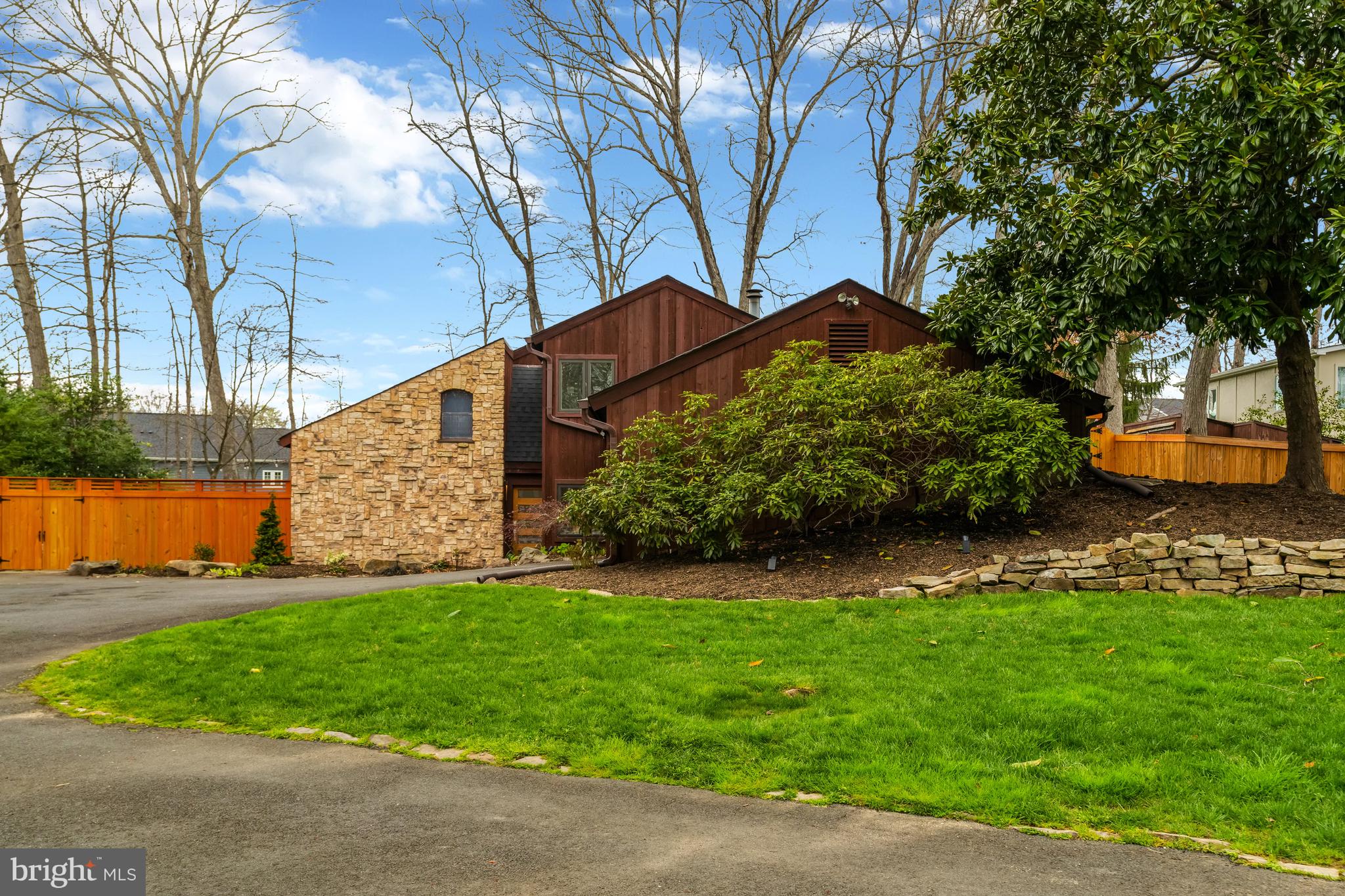 MANTUA - Residential