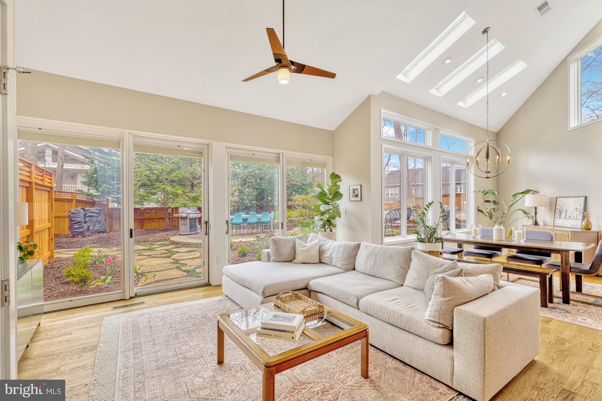 MANTUA - Residential