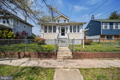 6318 Gateway Boulevard, District Heights, MD MLS: MDPG2145298