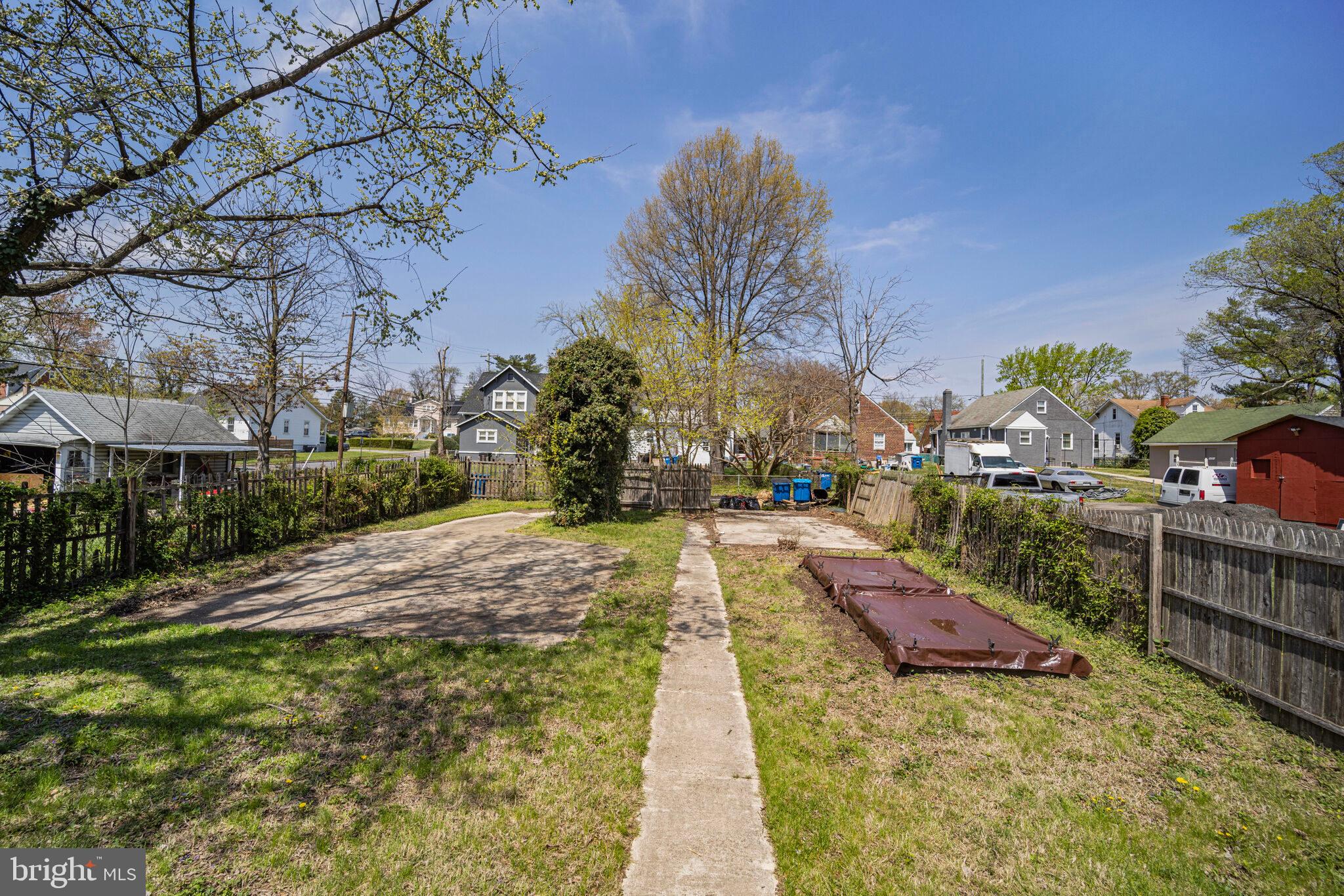 DISTRICT HEIGHTS - Residential