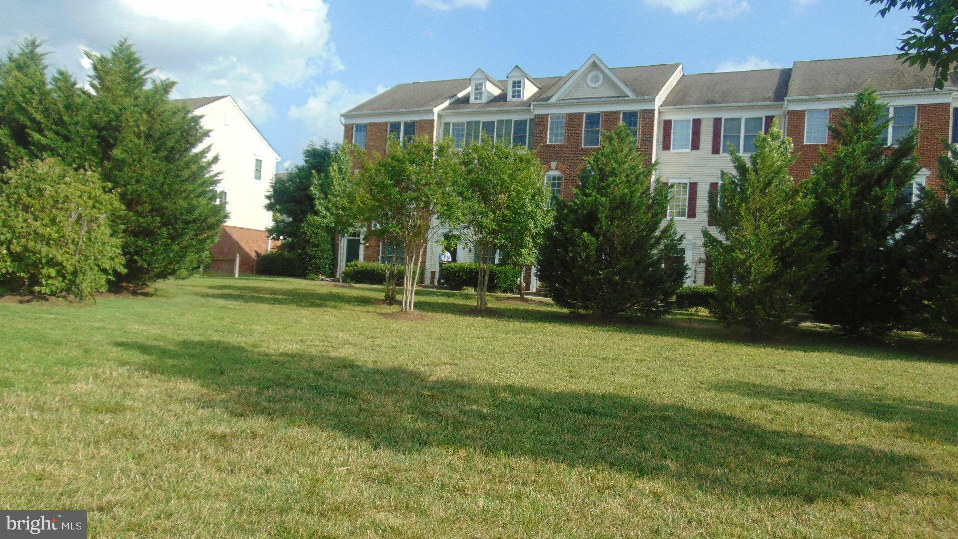 AMBERLEA AT SOUTH RIDING - Residential Lease