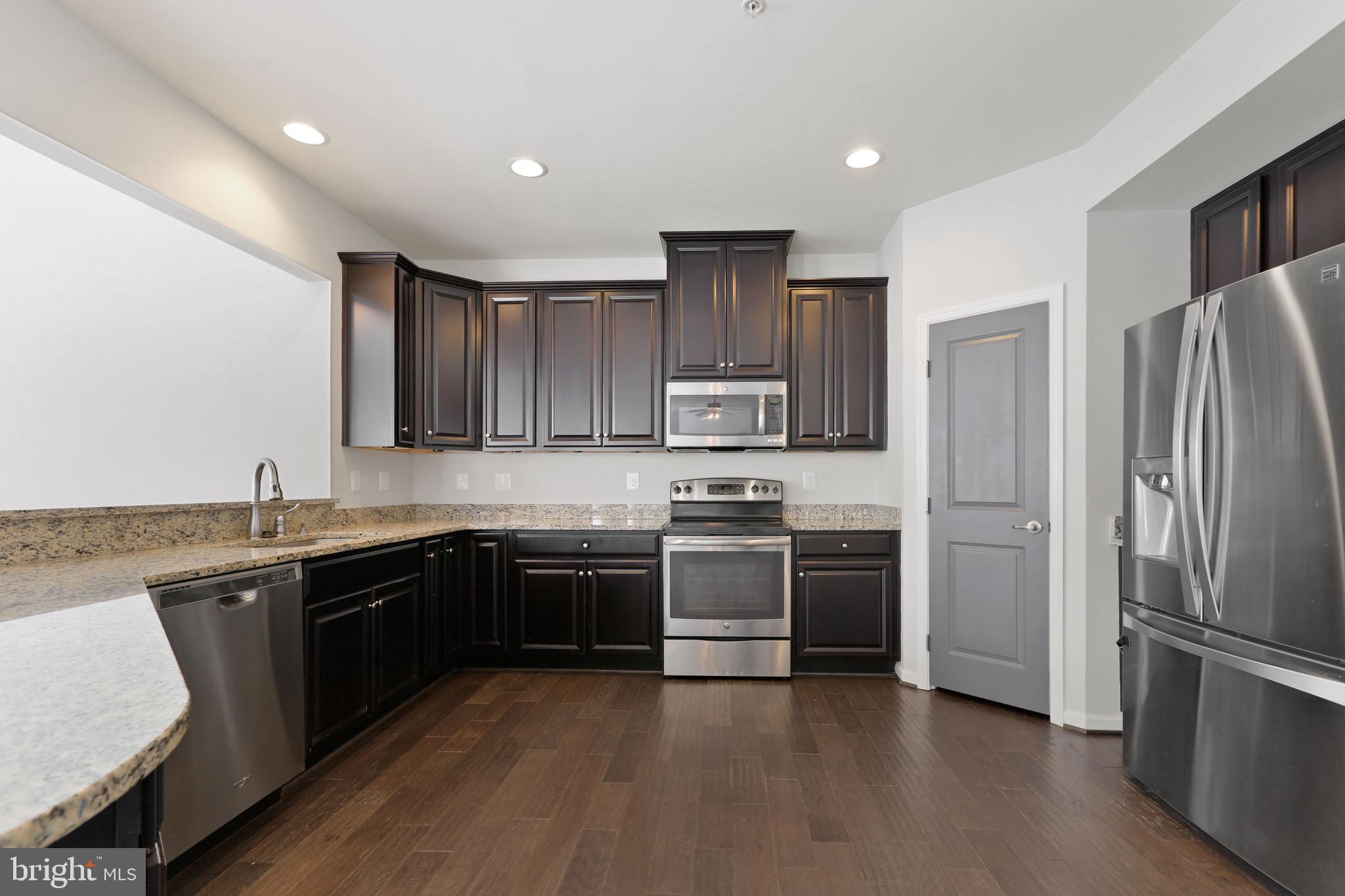 THE COTTAGES AT NORMAN CREEK - Residential