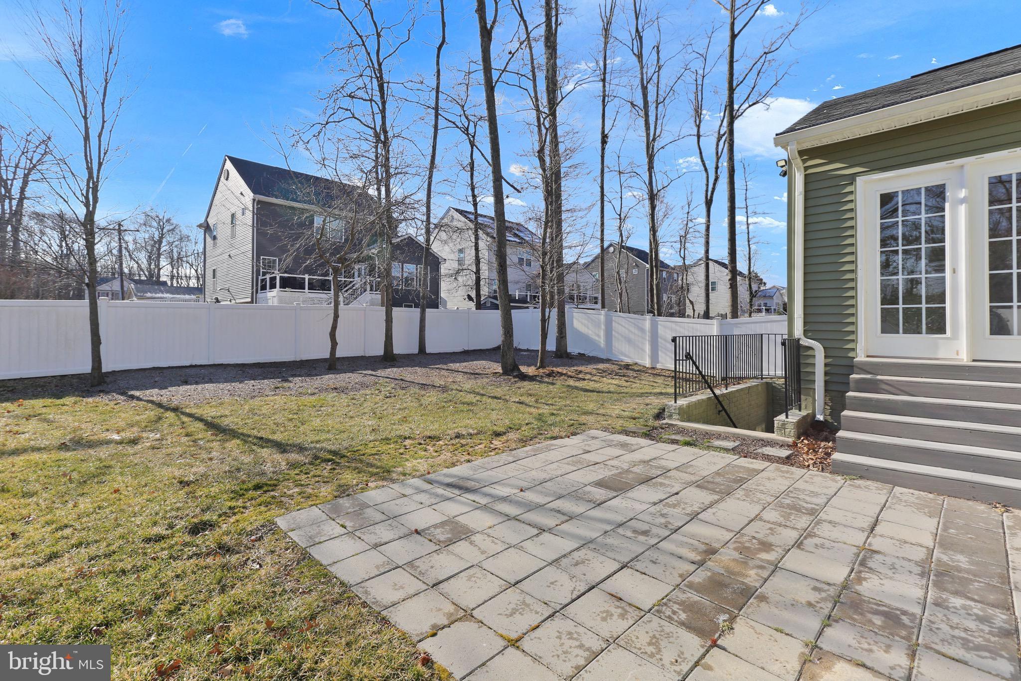 THE COTTAGES AT NORMAN CREEK - Residential