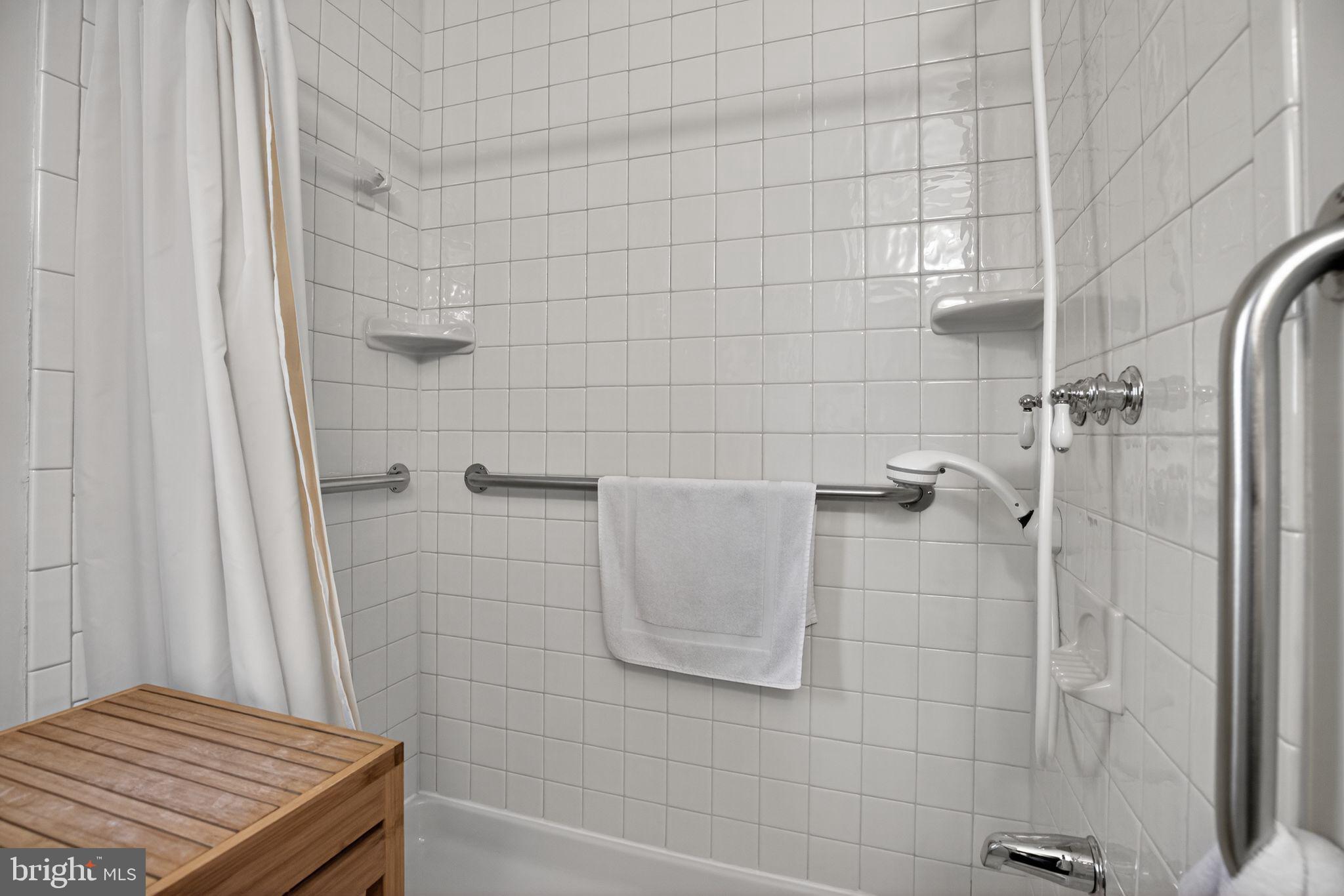 FRIDAY CREEK ESTATES - Residential