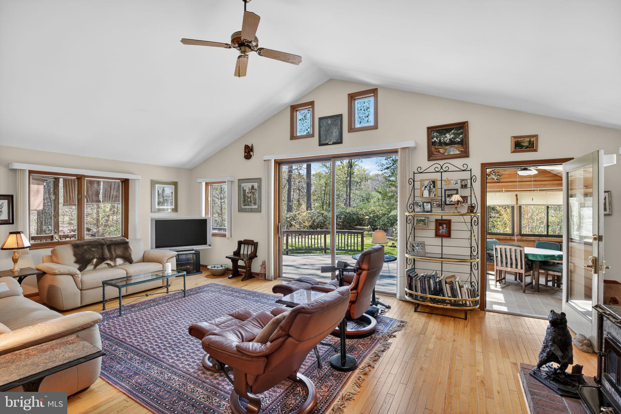 FRIDAY CREEK ESTATES - Residential