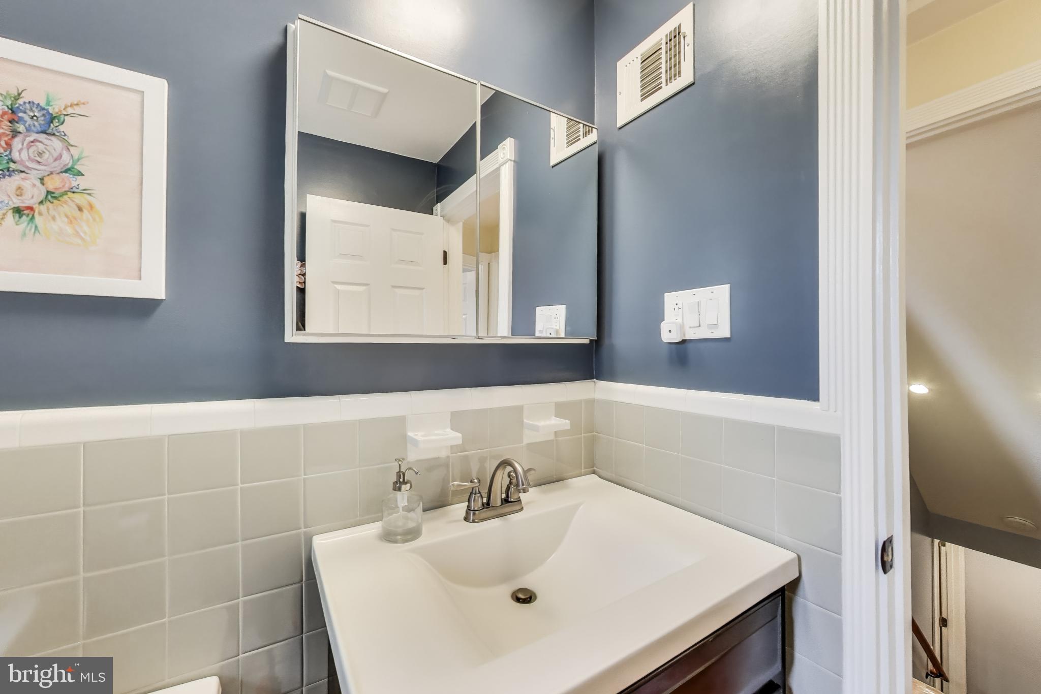 CONNECTICUT AVE - Residential Lease