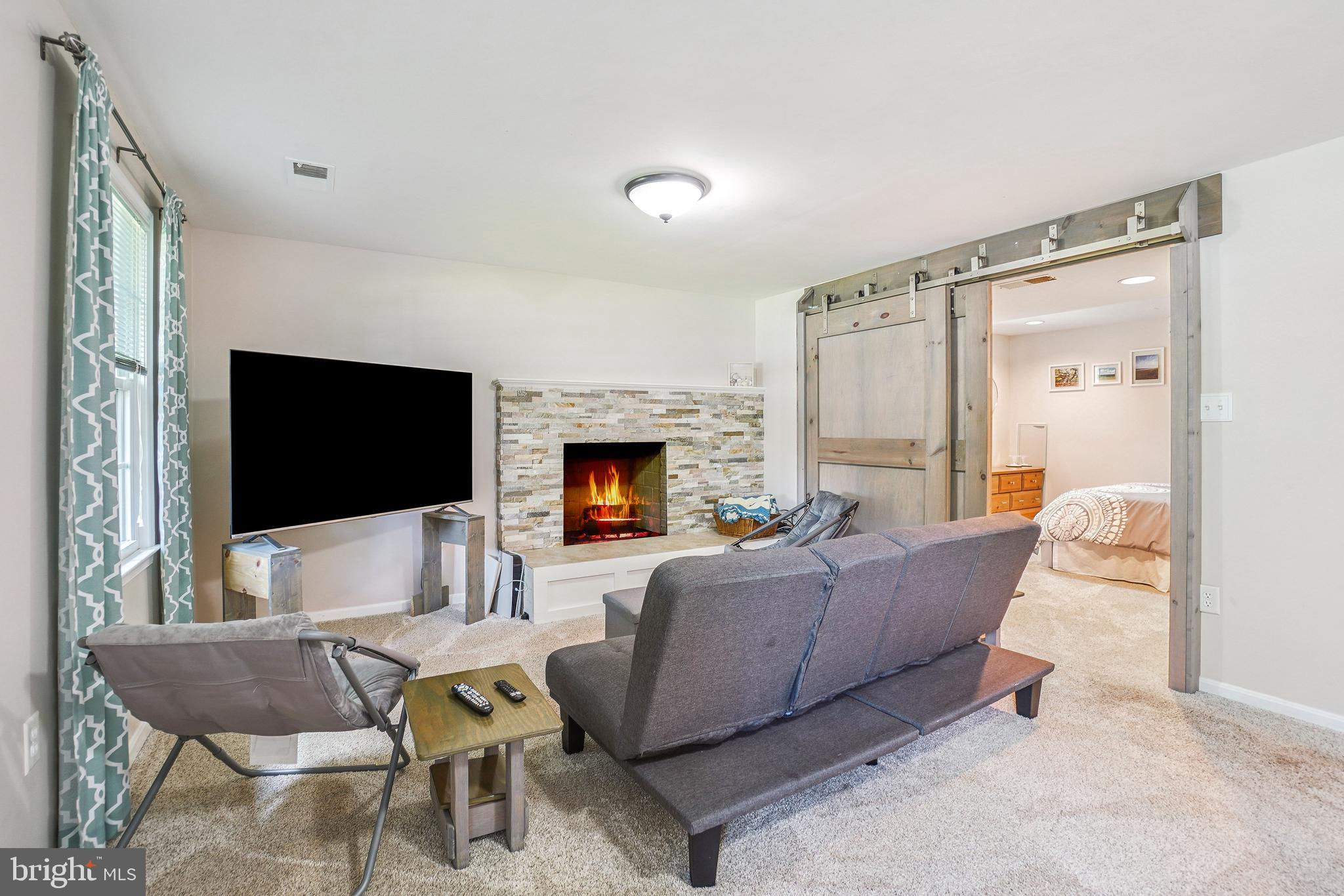 MIDDLERIDGE - Residential