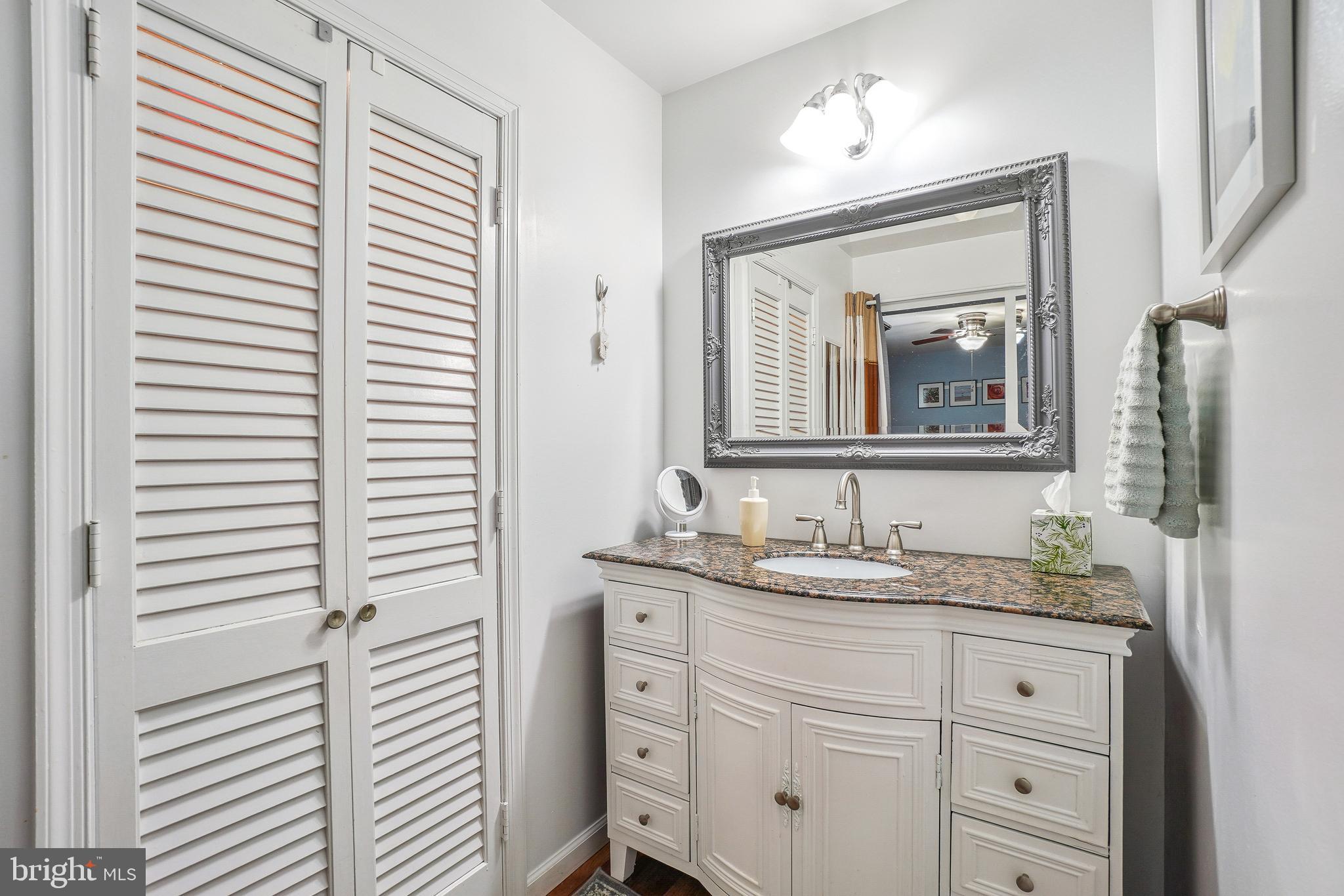 MIDDLERIDGE - Residential