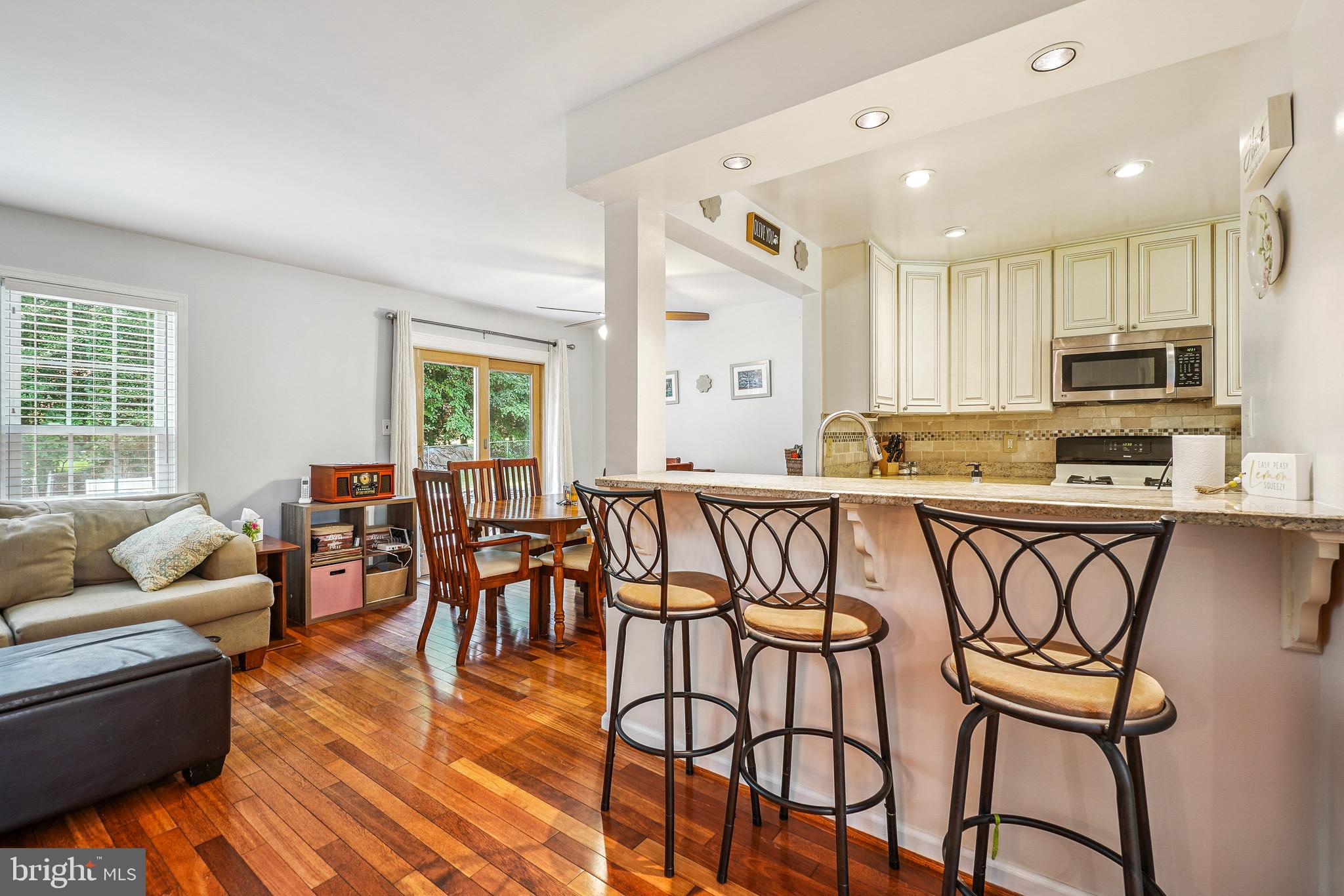 MIDDLERIDGE - Residential