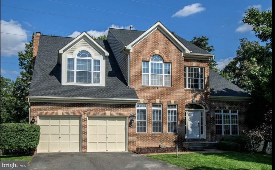 Beautiful Colonial in spectacular commuter's location, just minutes to I-66! This spacious home has room for everyone, with a formal living room and dining room for all of your family gatherings. The spacious kitchen has plenty of storage and a center island, and it connects to the beautiful fireplaced family room.  There is a half bath conveniently located on the first floors. Upstairs are 4 sizeable bedrooms and two full bathrooms. There is also tons of room outside, with a large deck and yard.  The community has a pool and tennis court for you to enjoy in the summer. 
*Only the top two floors are being rented. The basement which has its own separate entrance, is already occupied by a tenant* Rent includes utilities but tenant is responsible for snow removal and lawn maintenance.*