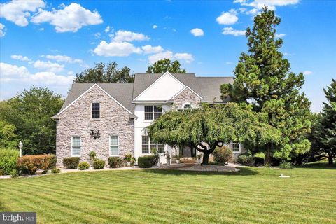 Photo of 403 Carter Moir Drive, LANCASTER, PA 17601 (MLS # PALA2073482)