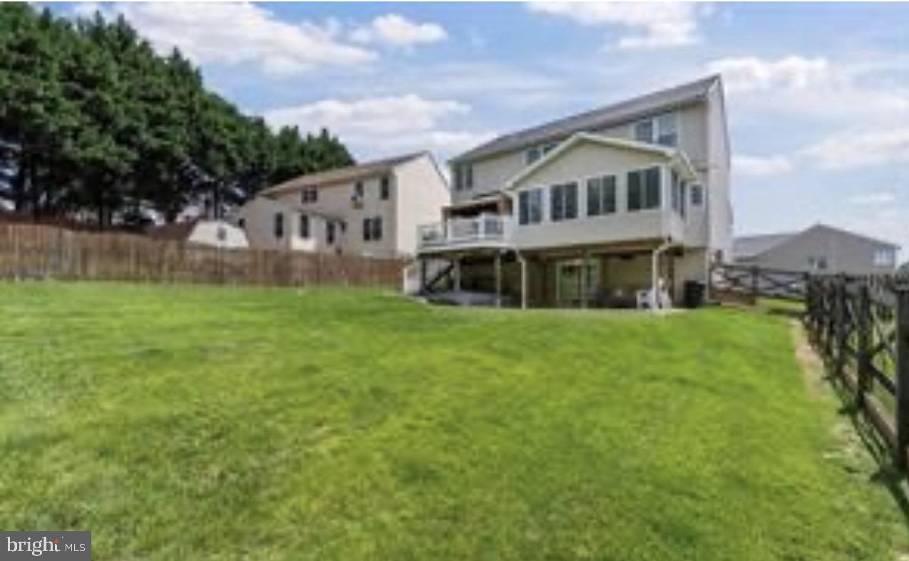 303 BEACON POINT DRIVE