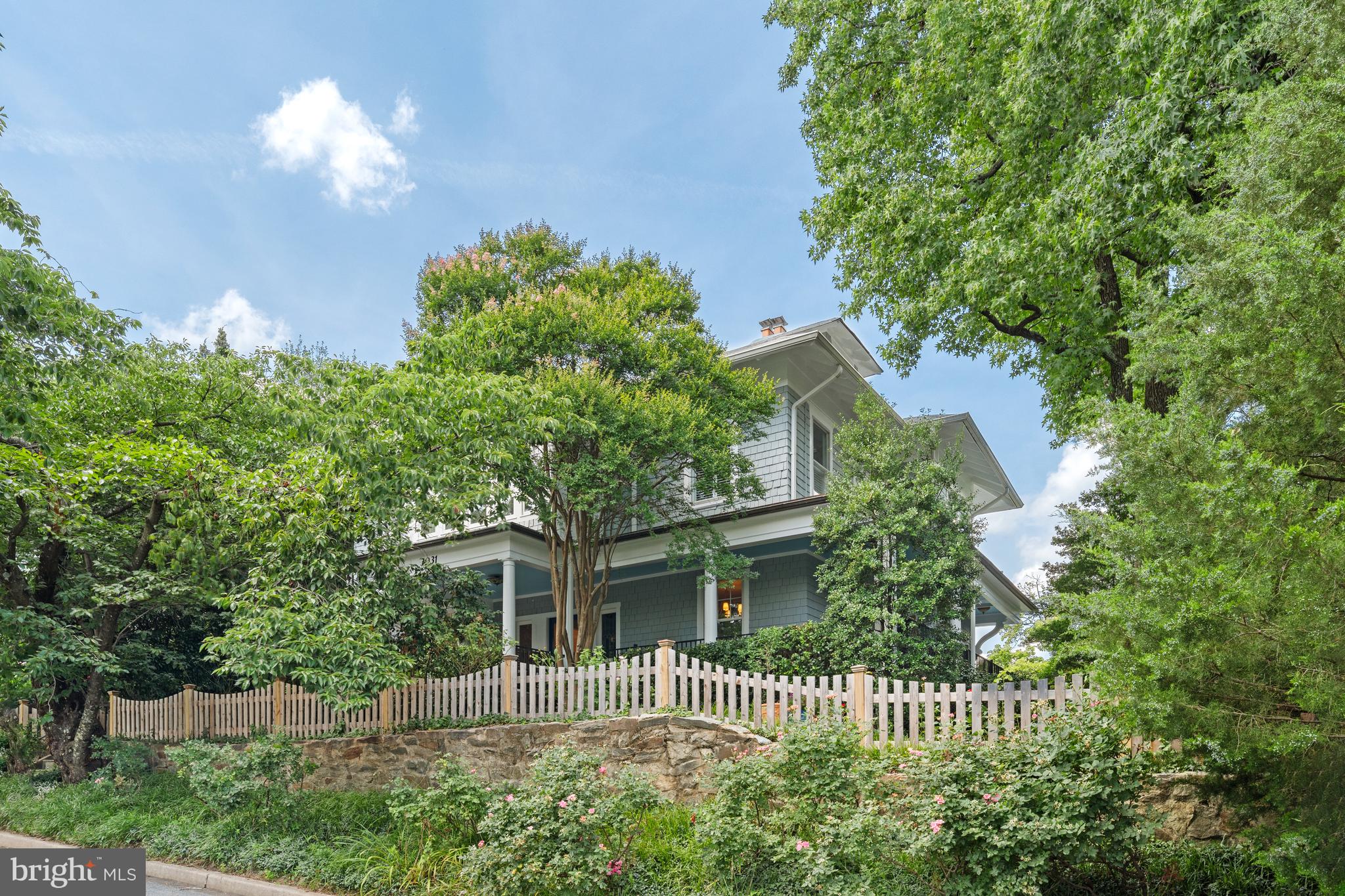 CLEVELAND PARK - Residential