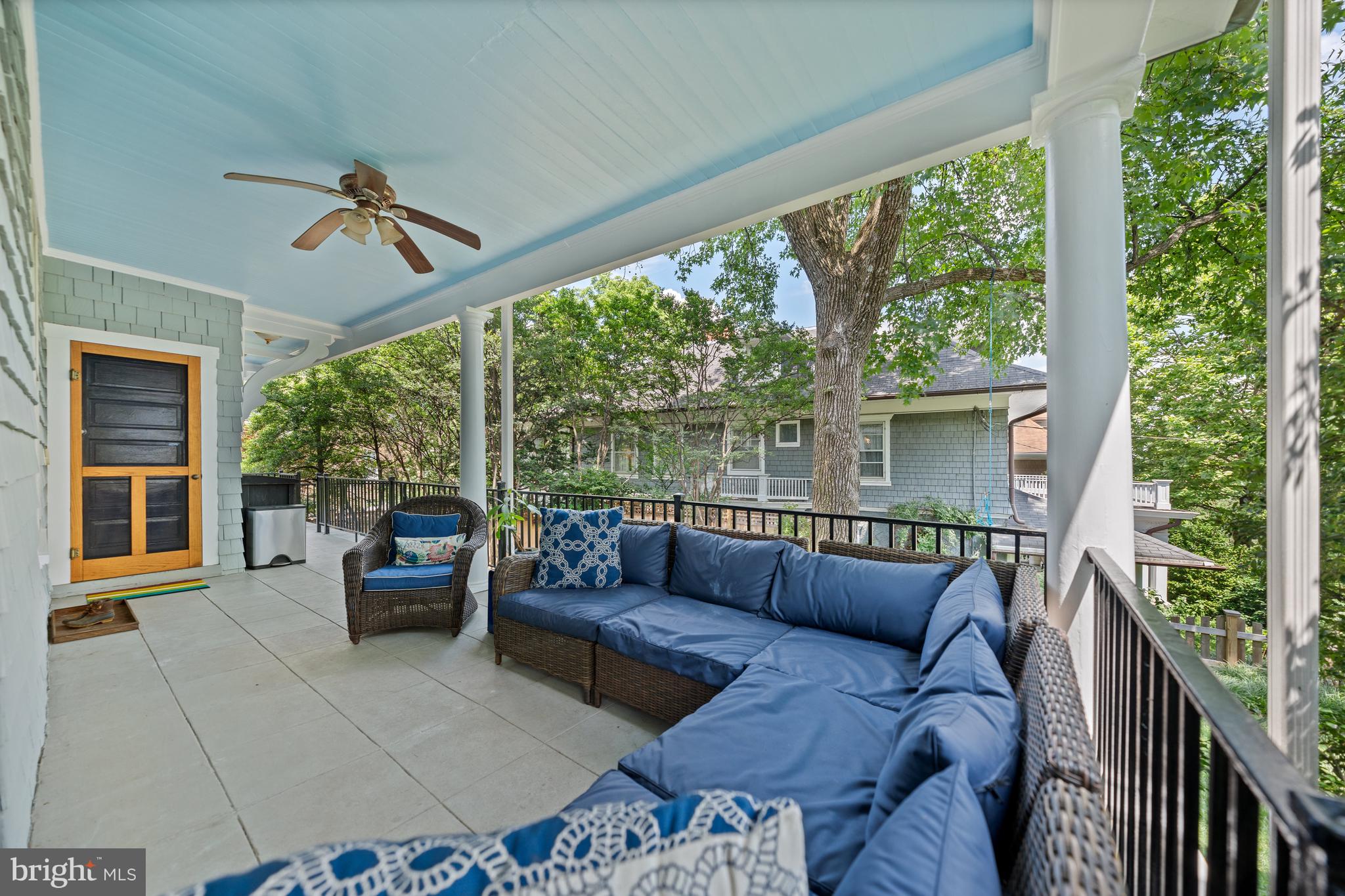 3031 NEWARK STREET NW