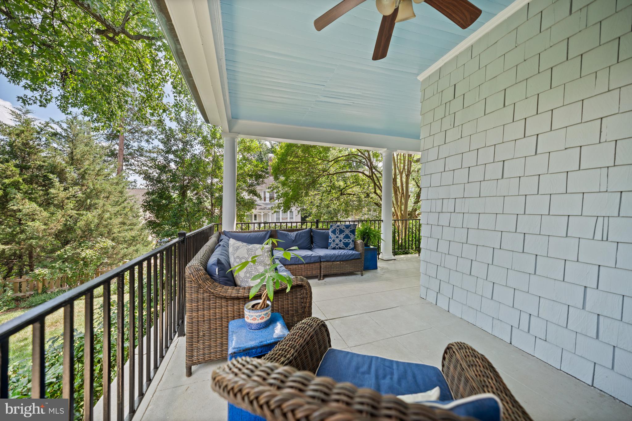 3031 NEWARK STREET NW