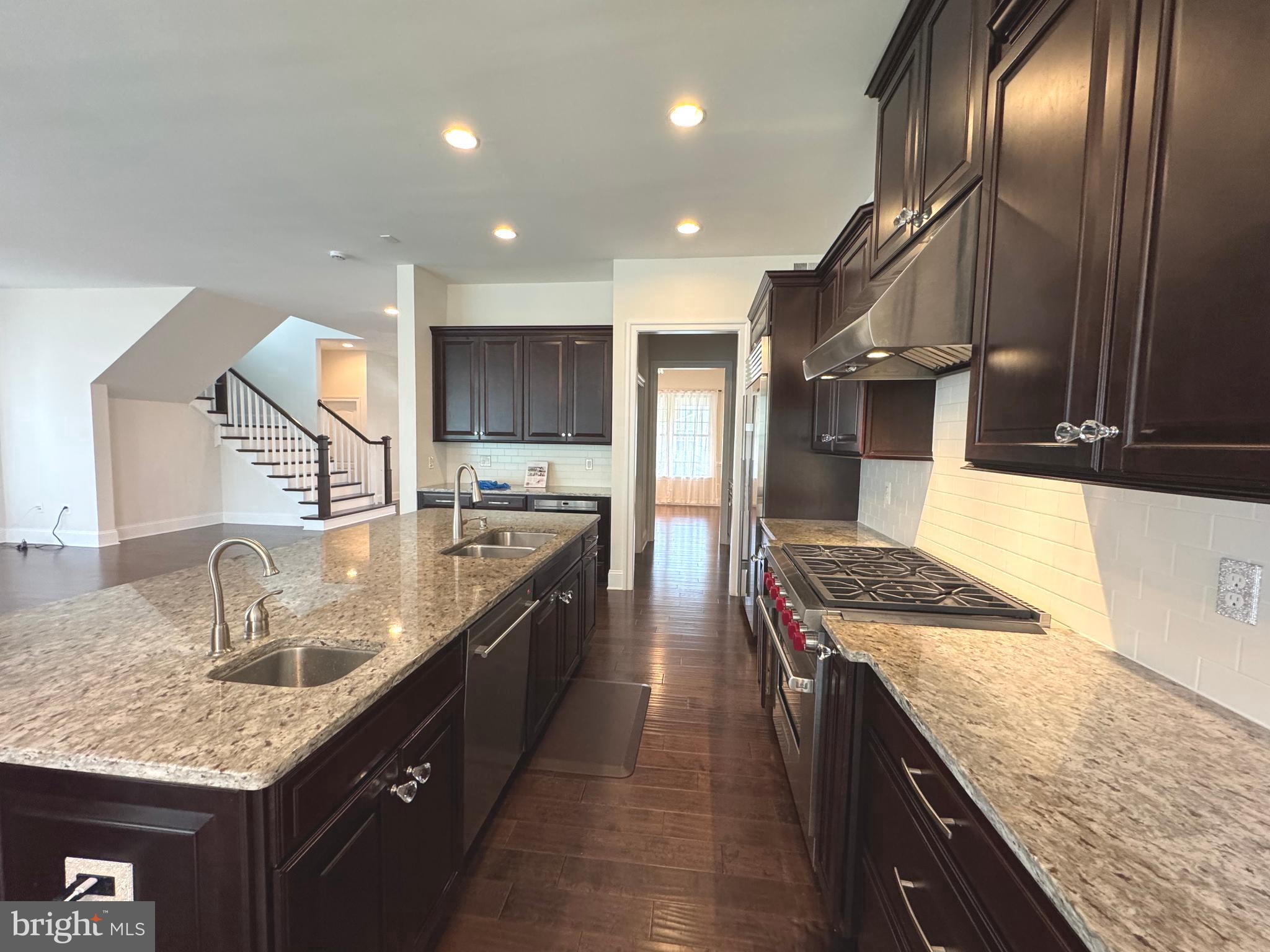 TANGLEWOOD - Residential