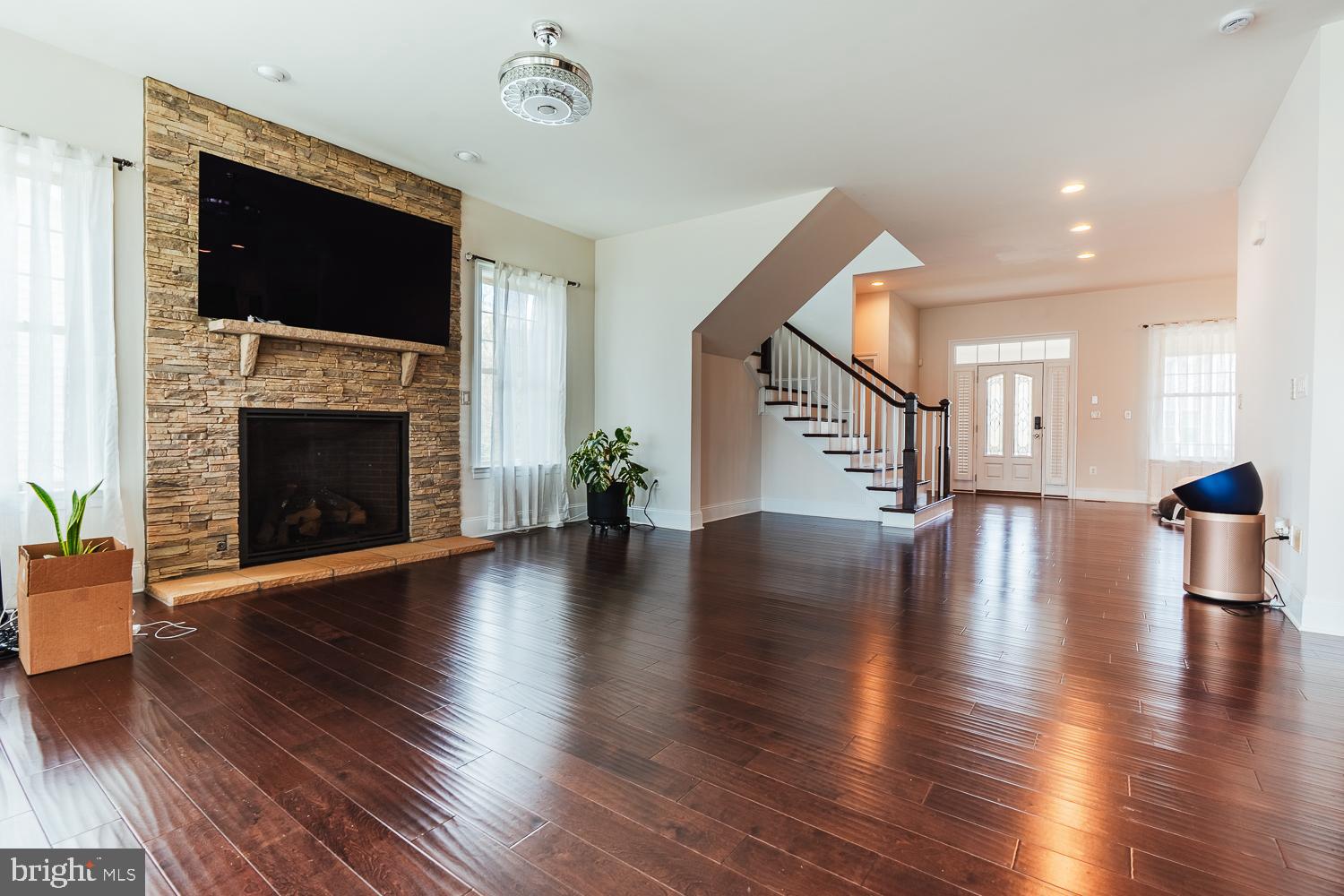 TANGLEWOOD - Residential