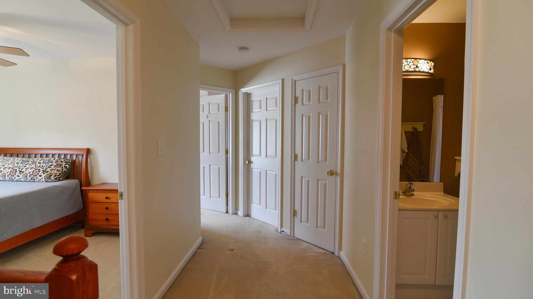 WHISPERING HILLS - Residential