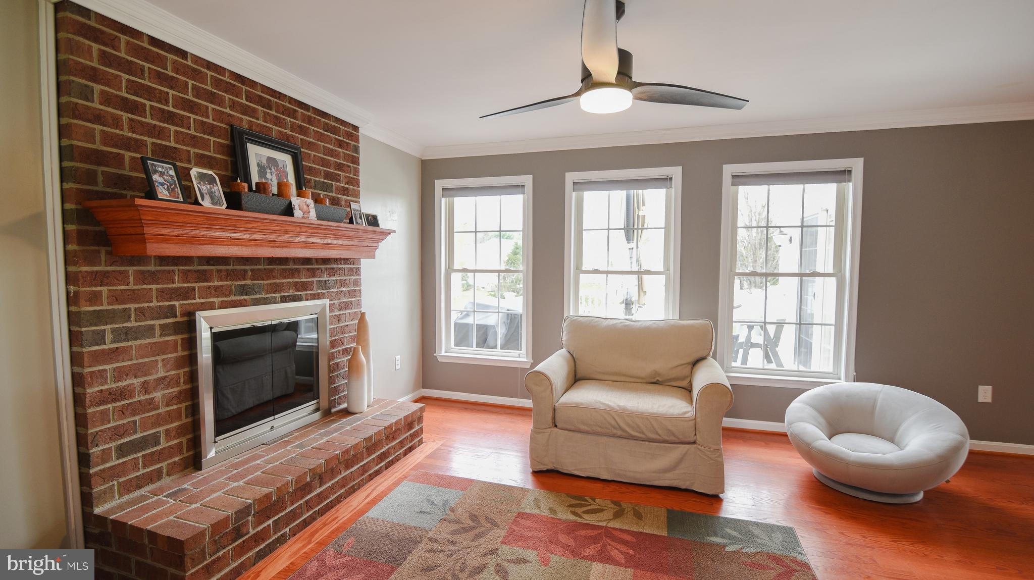 WHISPERING HILLS - Residential