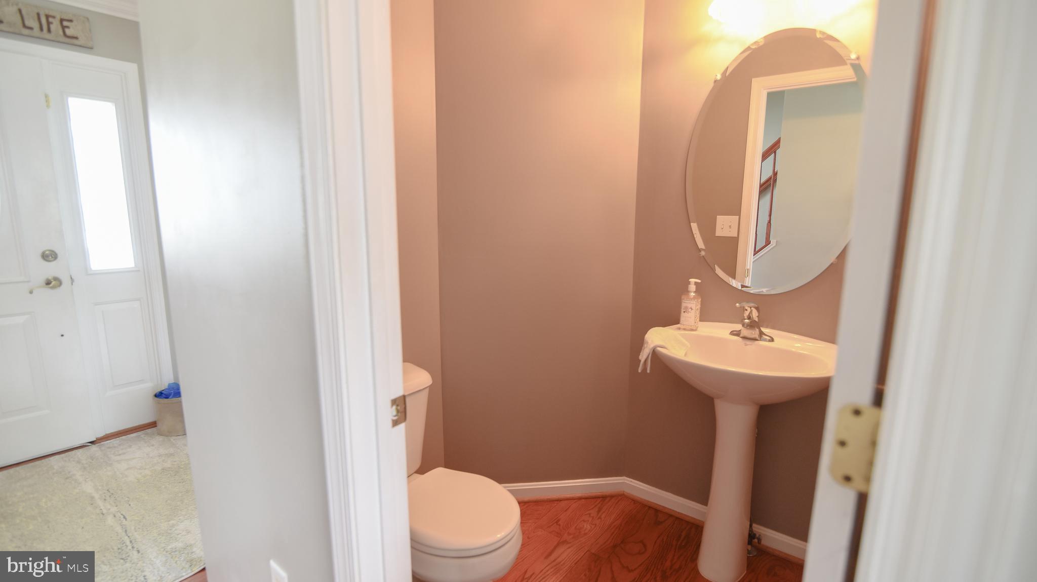 WHISPERING HILLS - Residential